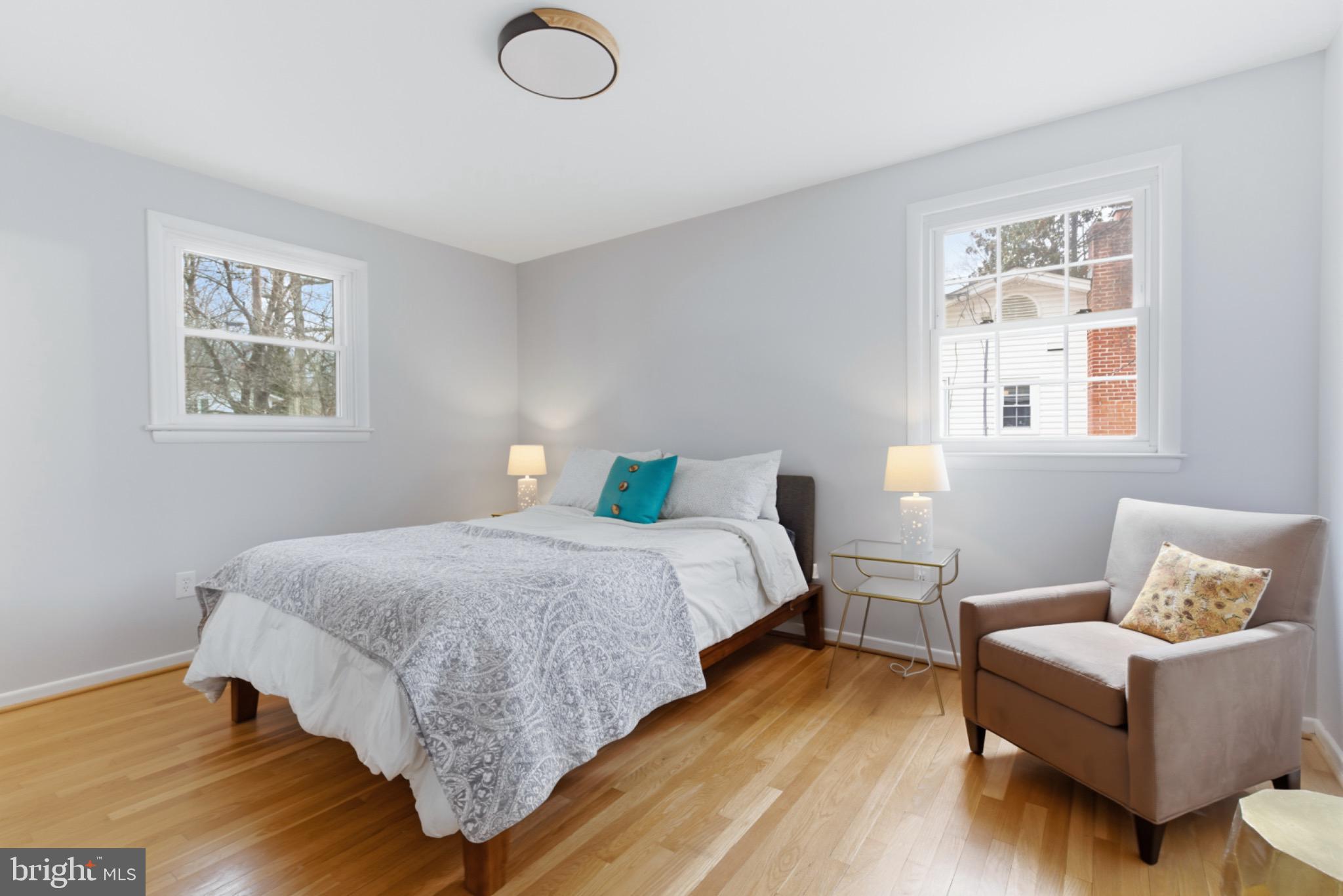 STONEWALL MANOR - Residential