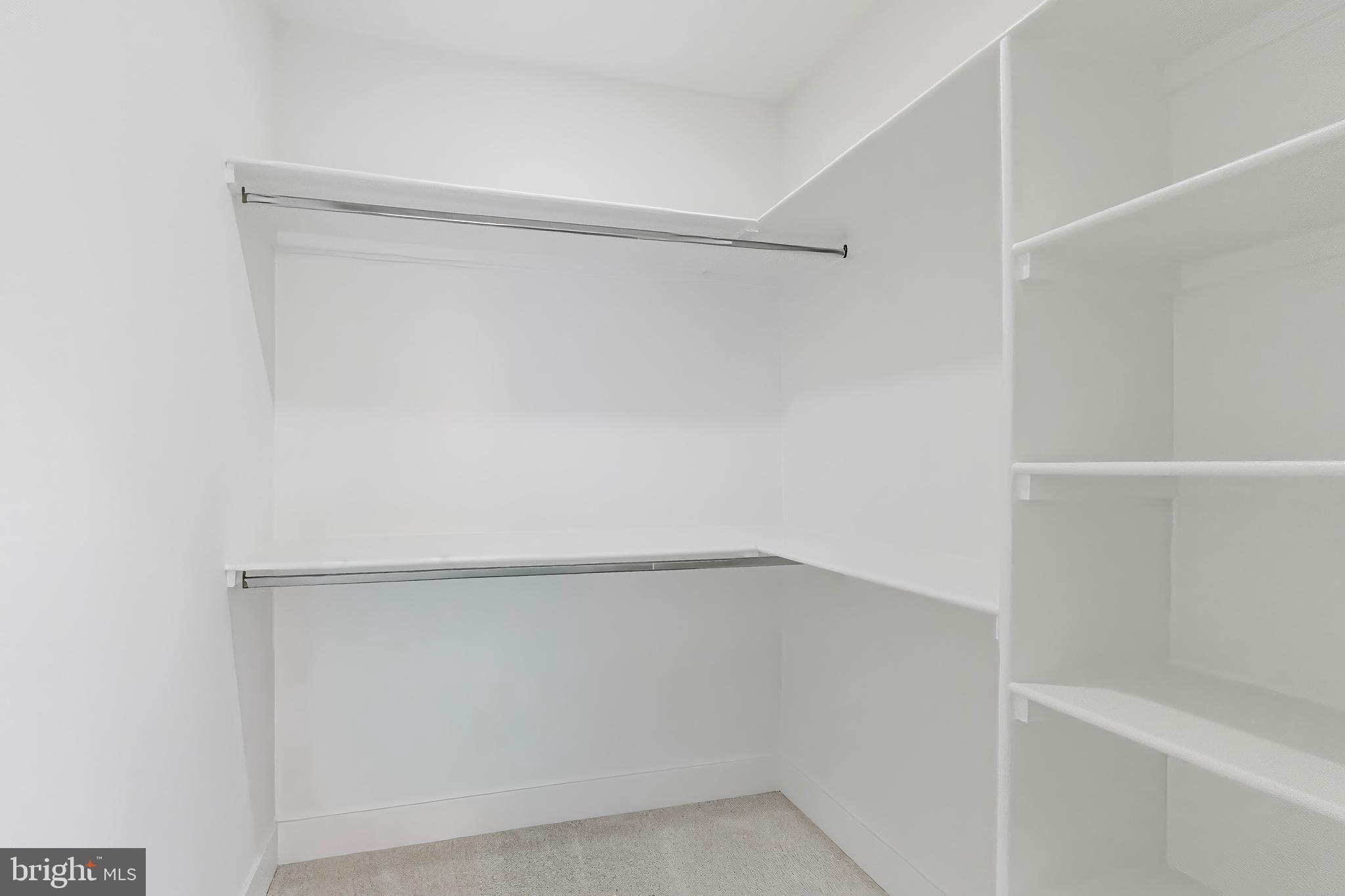 YATES FORD - Residential