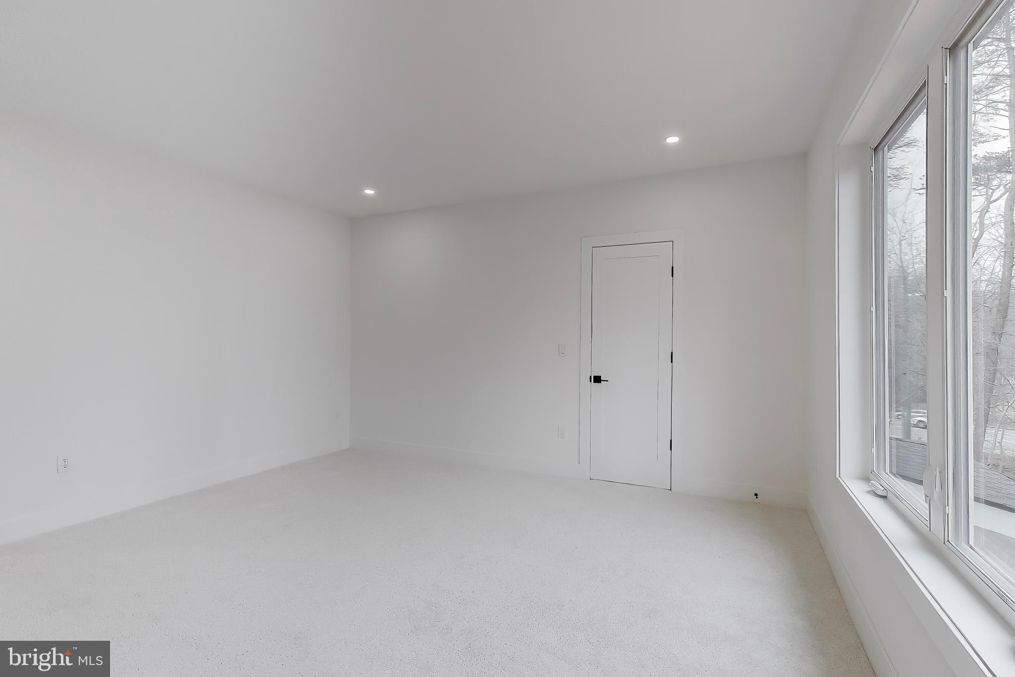 YATES FORD - Residential