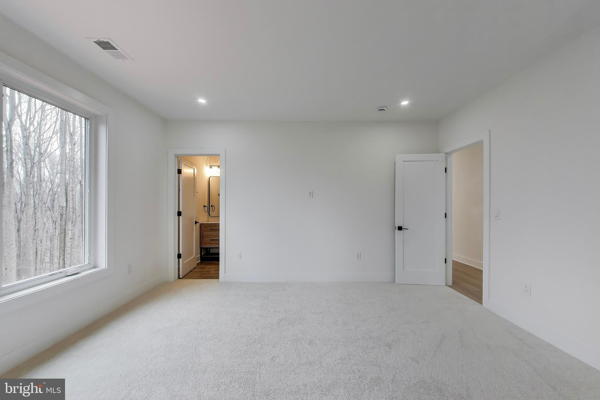 YATES FORD - Residential