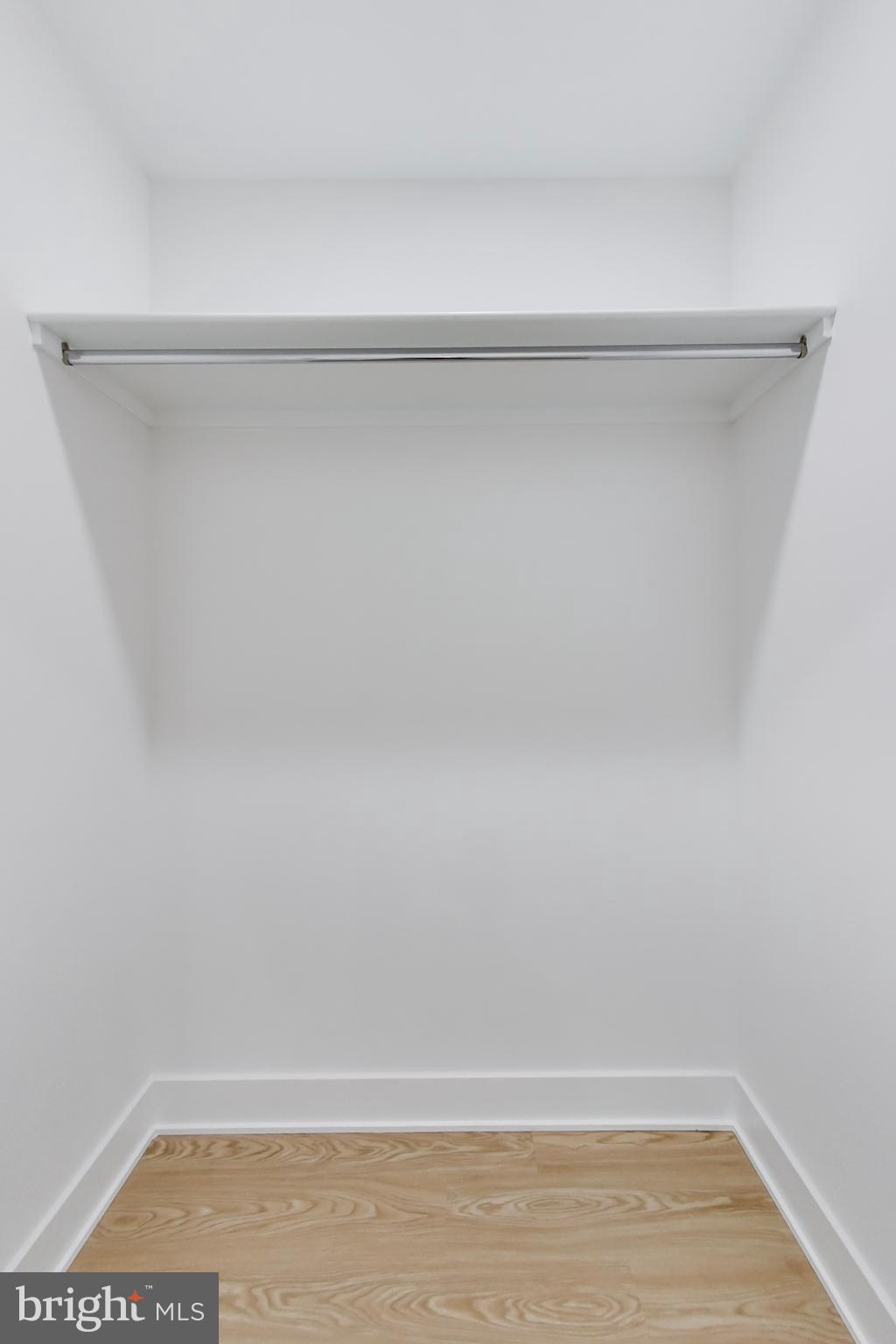 YATES FORD - Residential