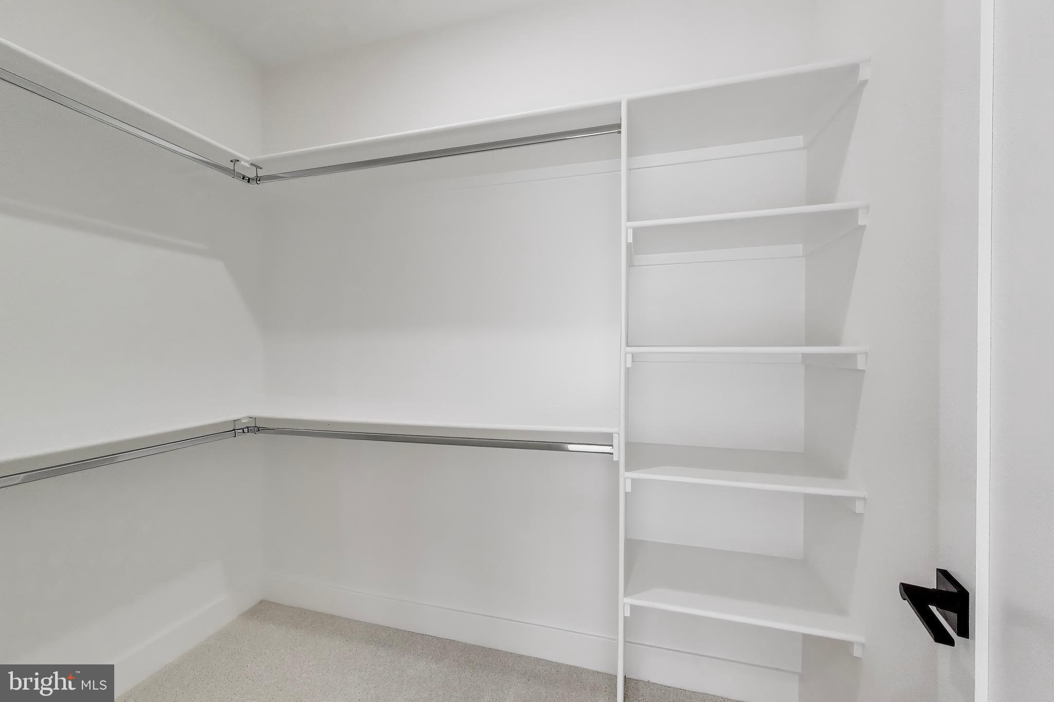 YATES FORD - Residential