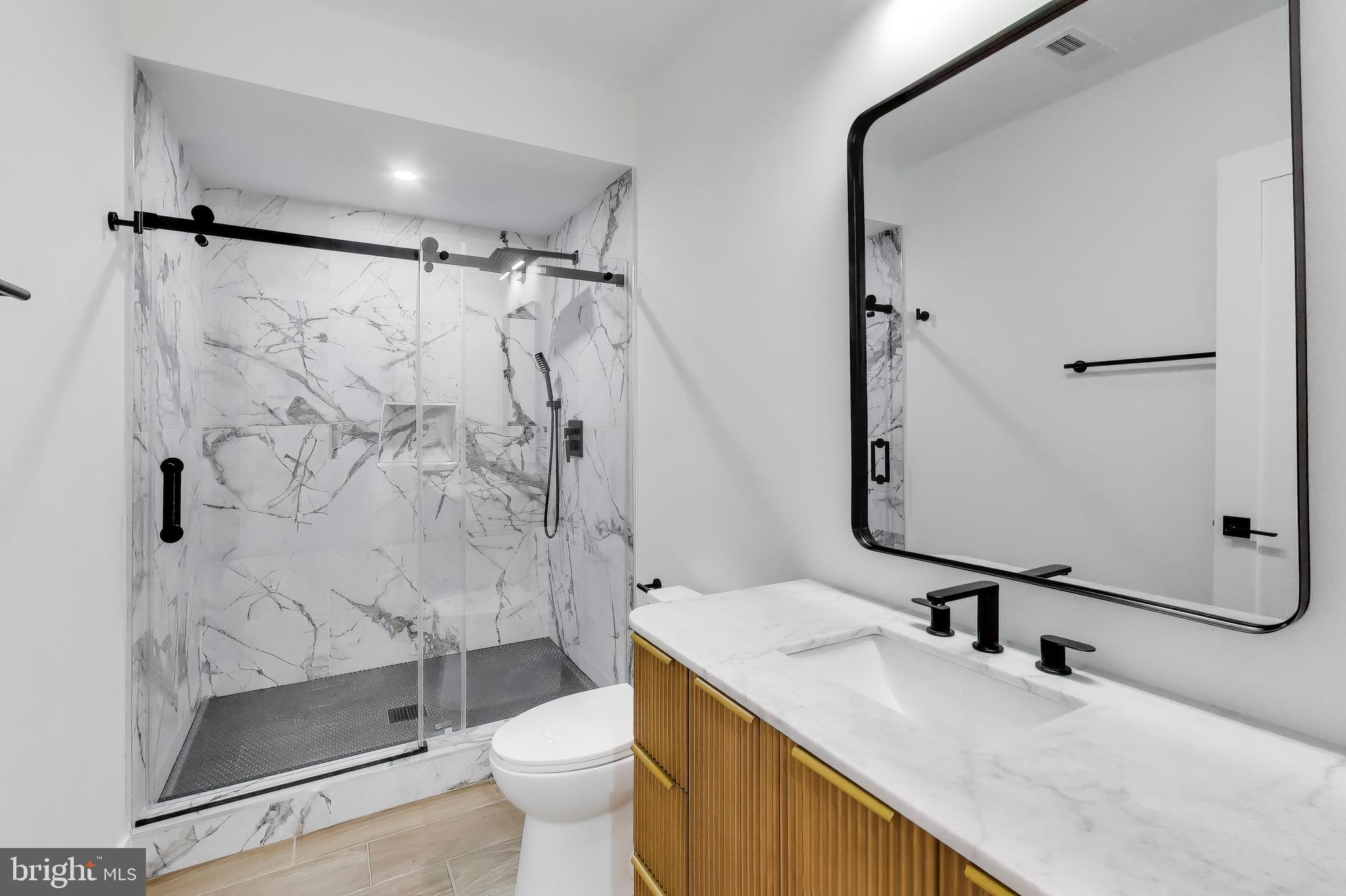 YATES FORD - Residential