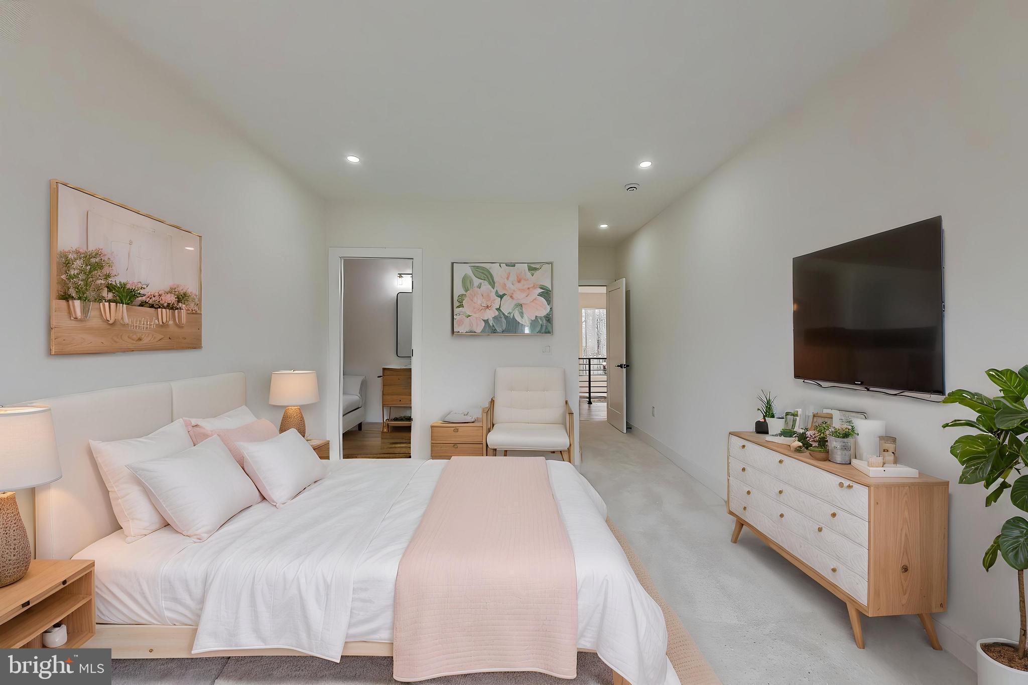 YATES FORD - Residential