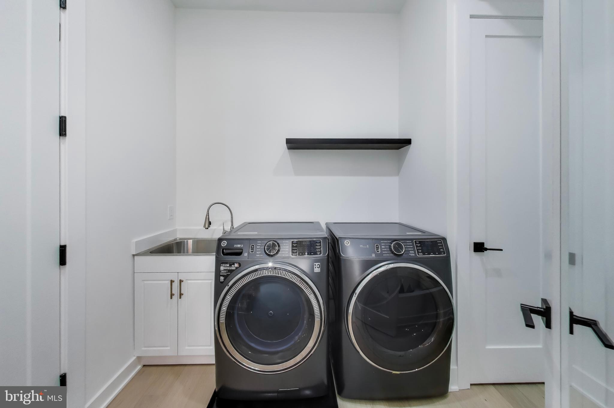 YATES FORD - Residential