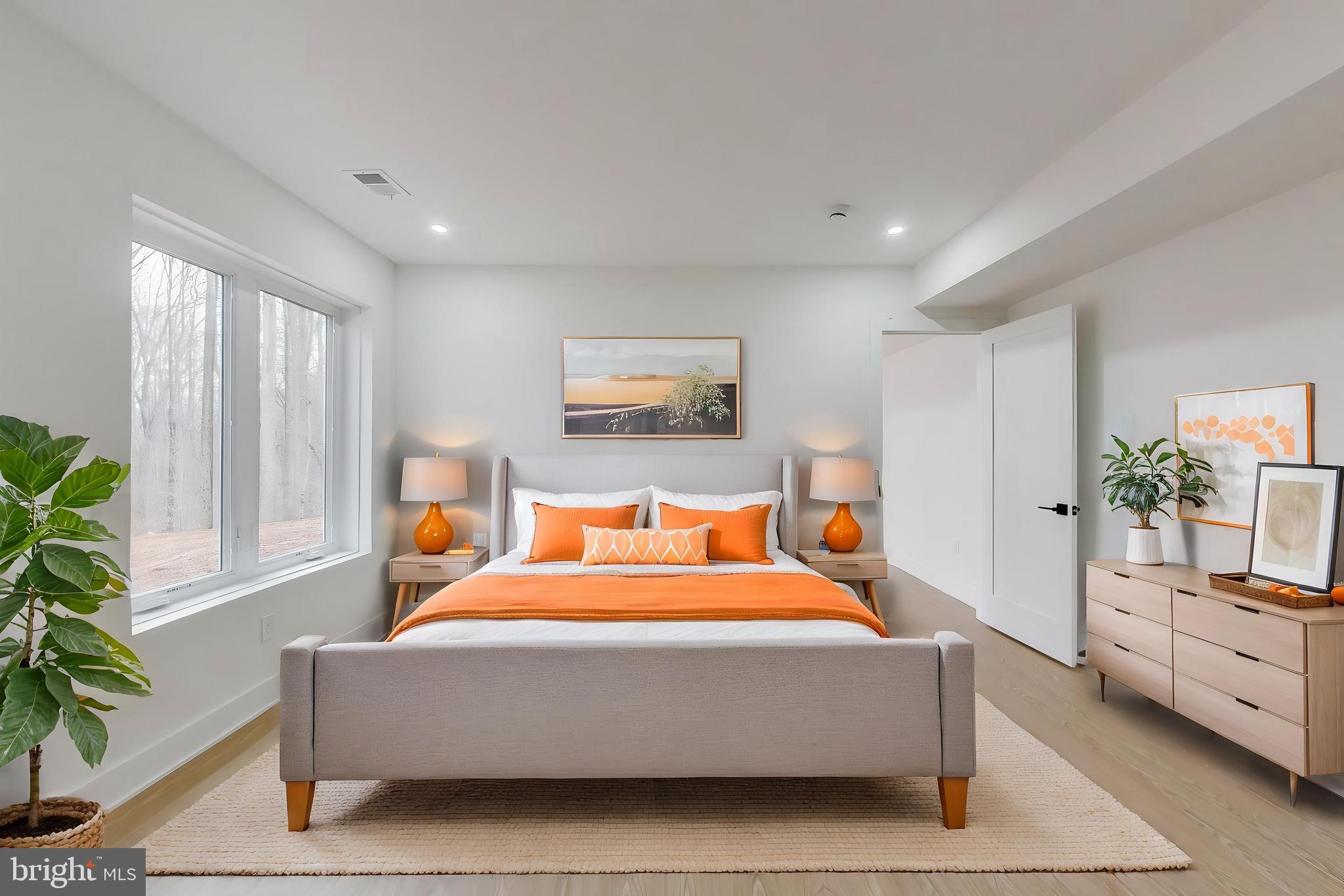 YATES FORD - Residential