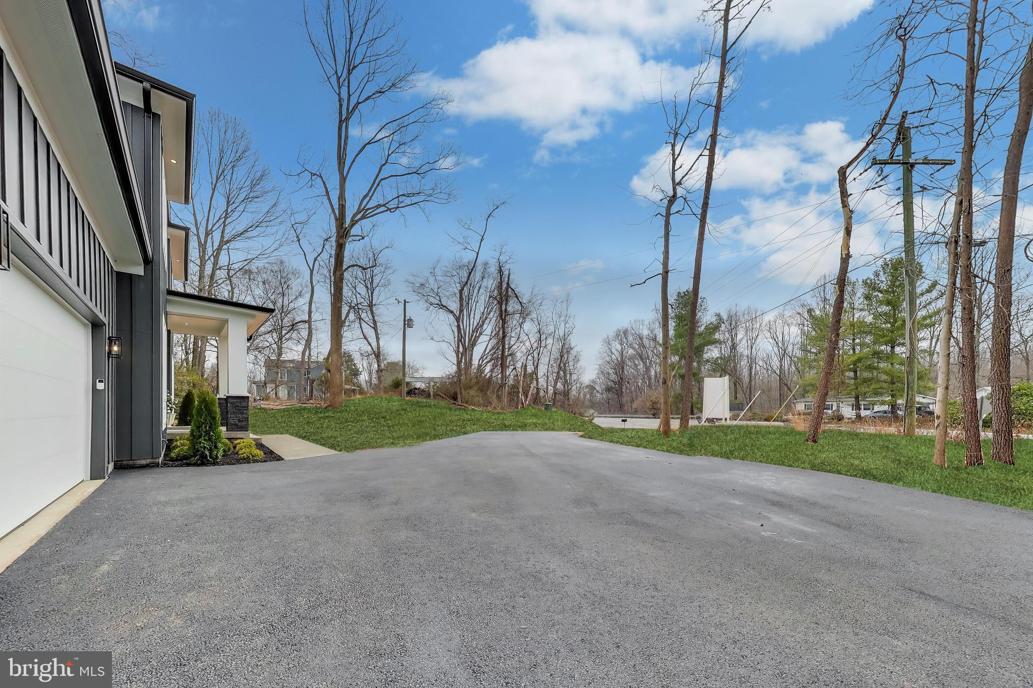 YATES FORD - Residential