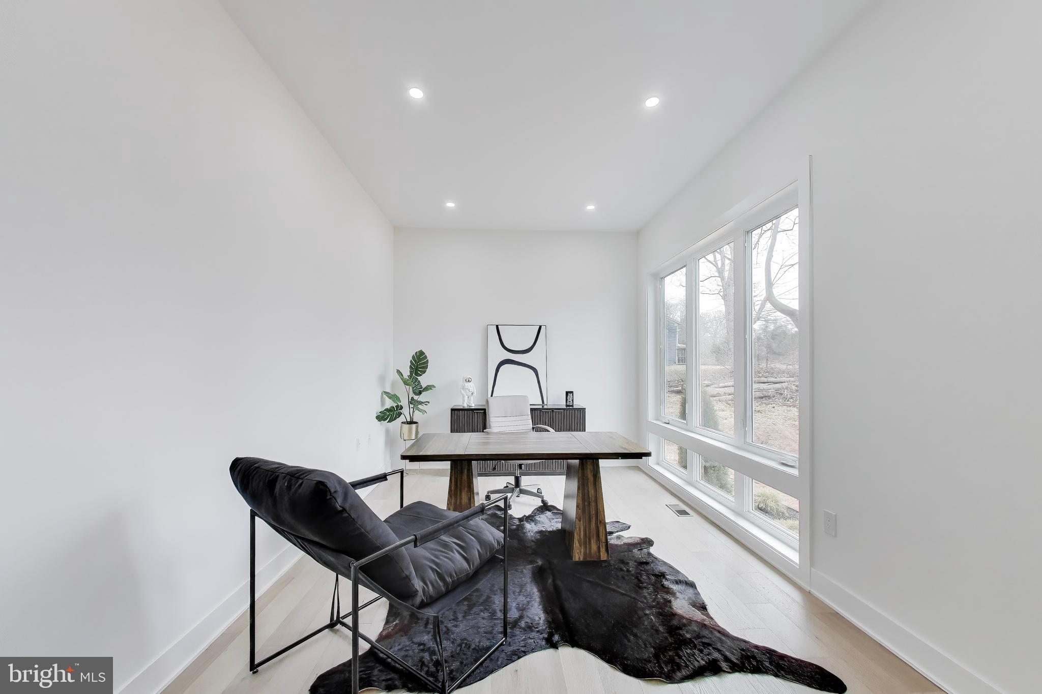 YATES FORD - Residential