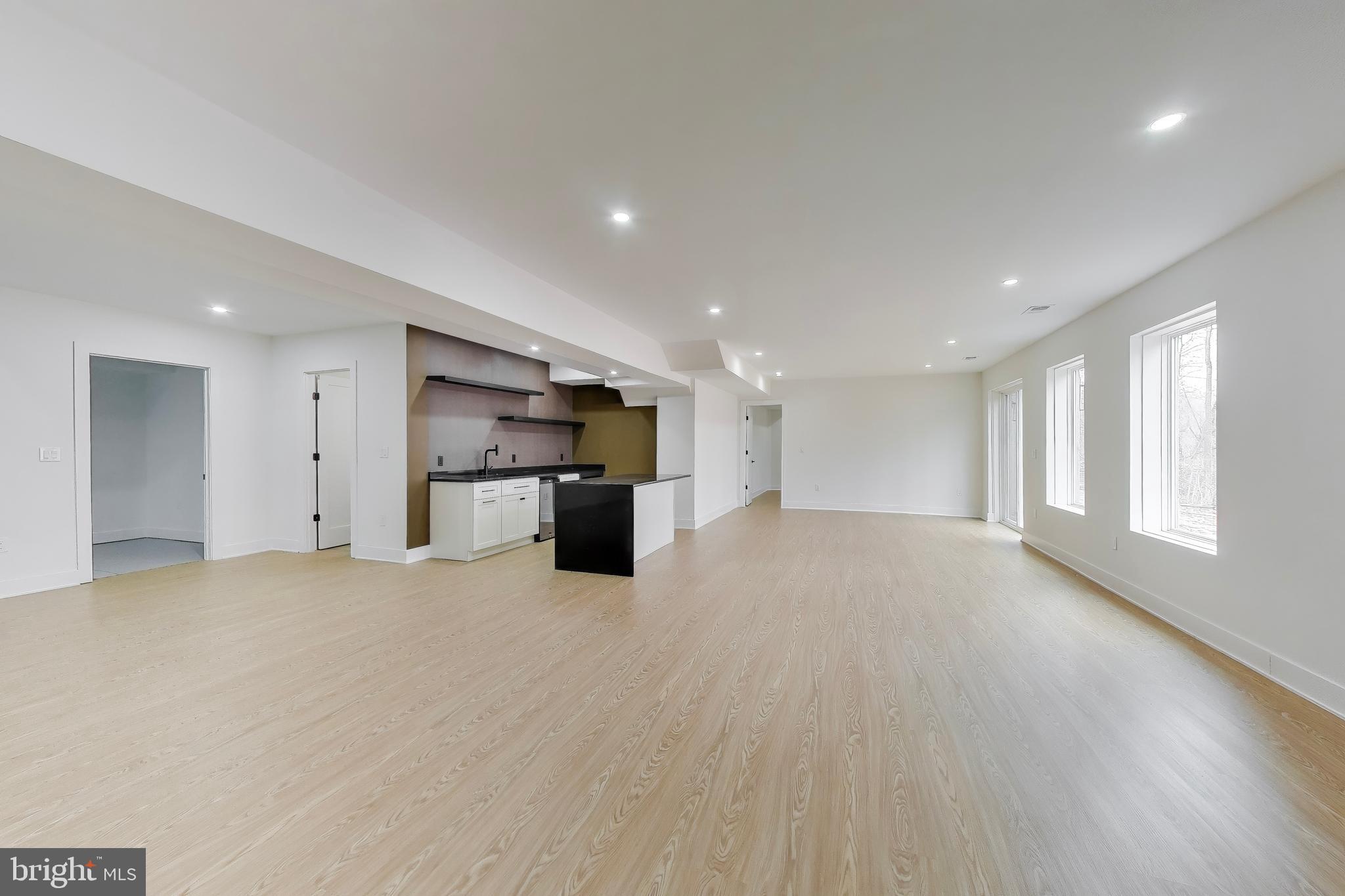 YATES FORD - Residential