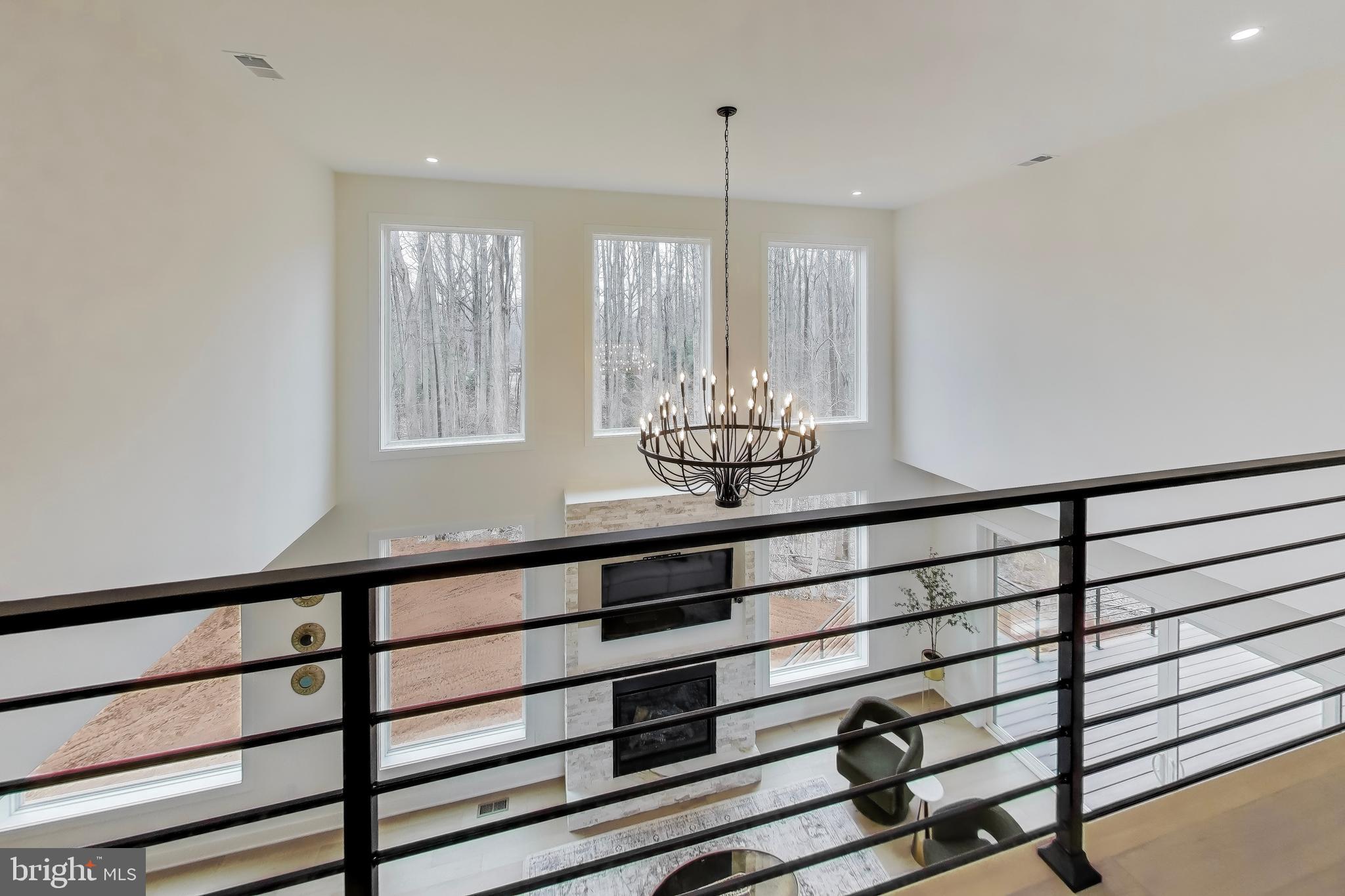 YATES FORD - Residential