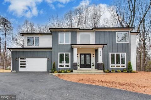 Photo of 6634 Davis Ford Road, MANASSAS, VA 20111 (MLS # VAPW2113196)