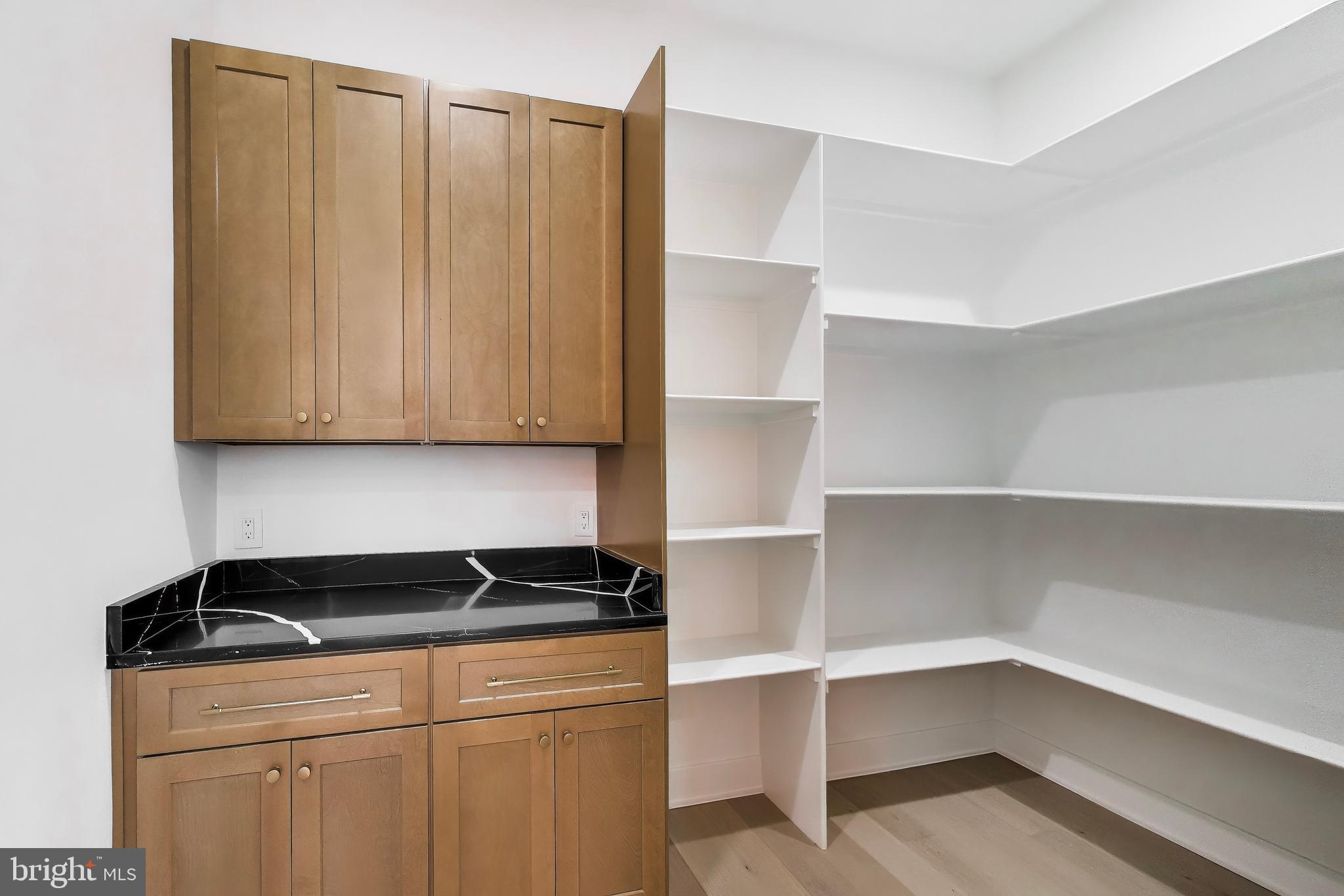 YATES FORD - Residential