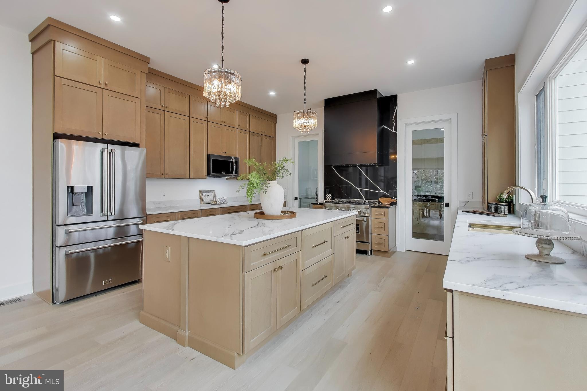 YATES FORD - Residential