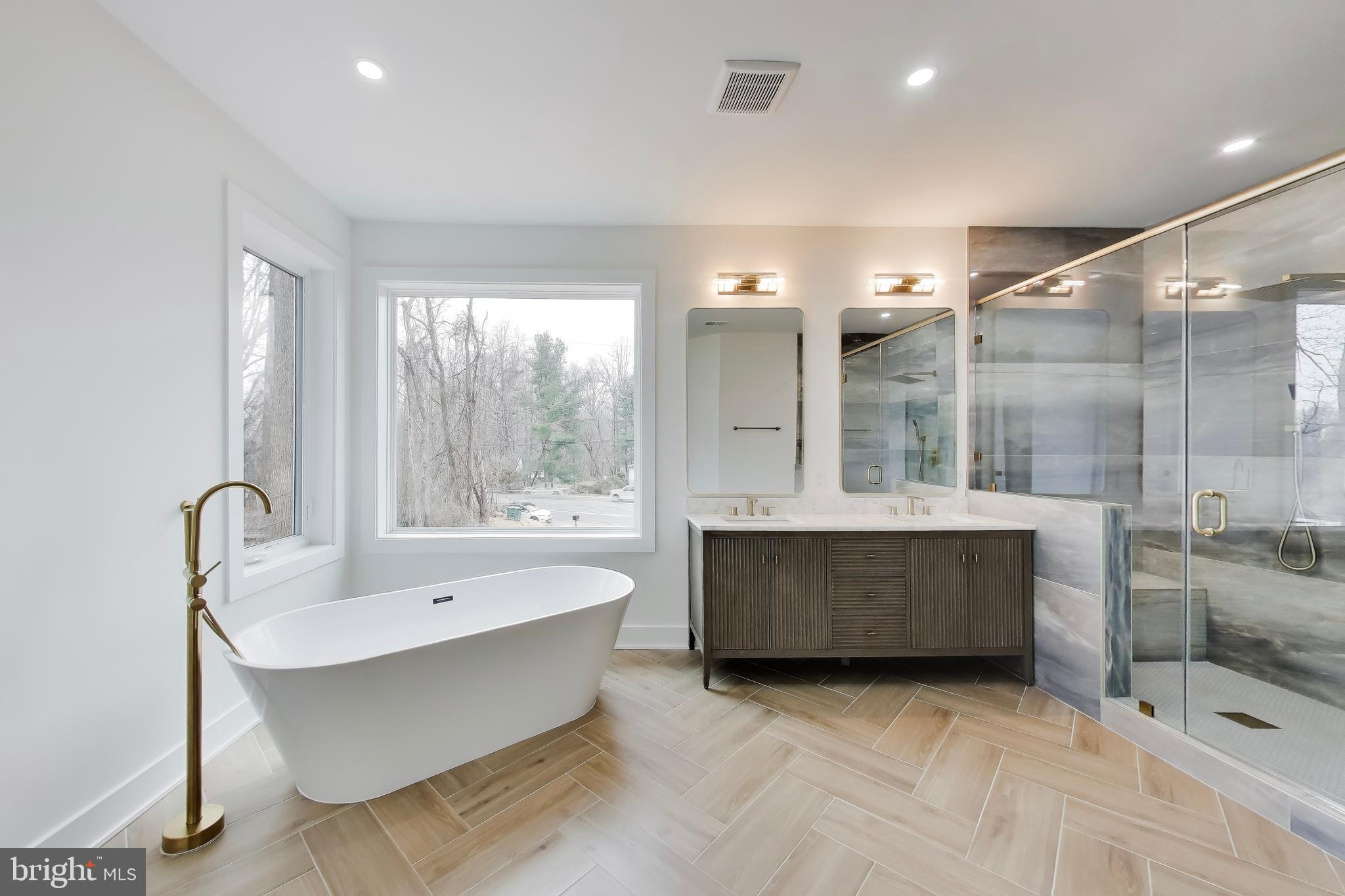 YATES FORD - Residential