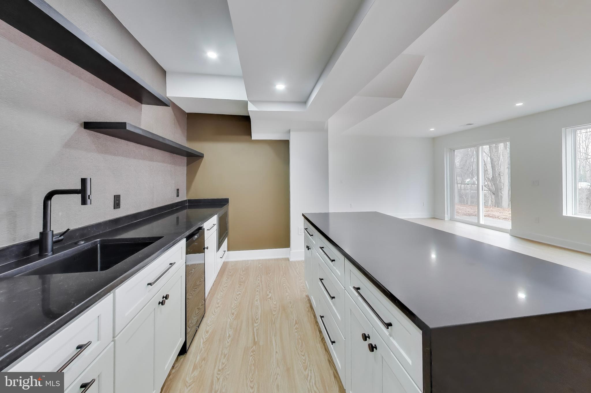 YATES FORD - Residential