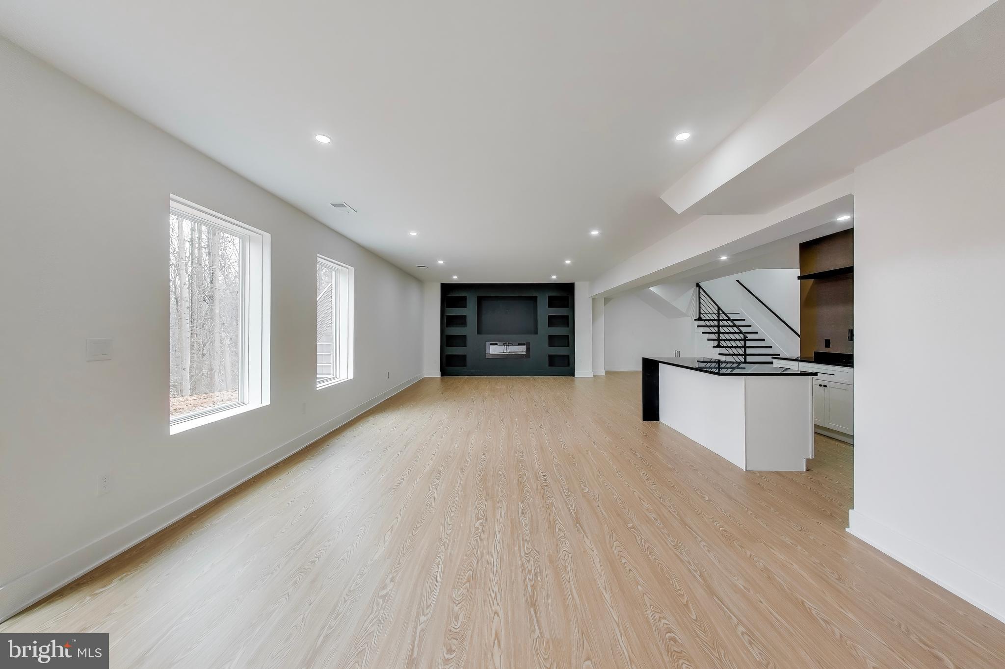 YATES FORD - Residential