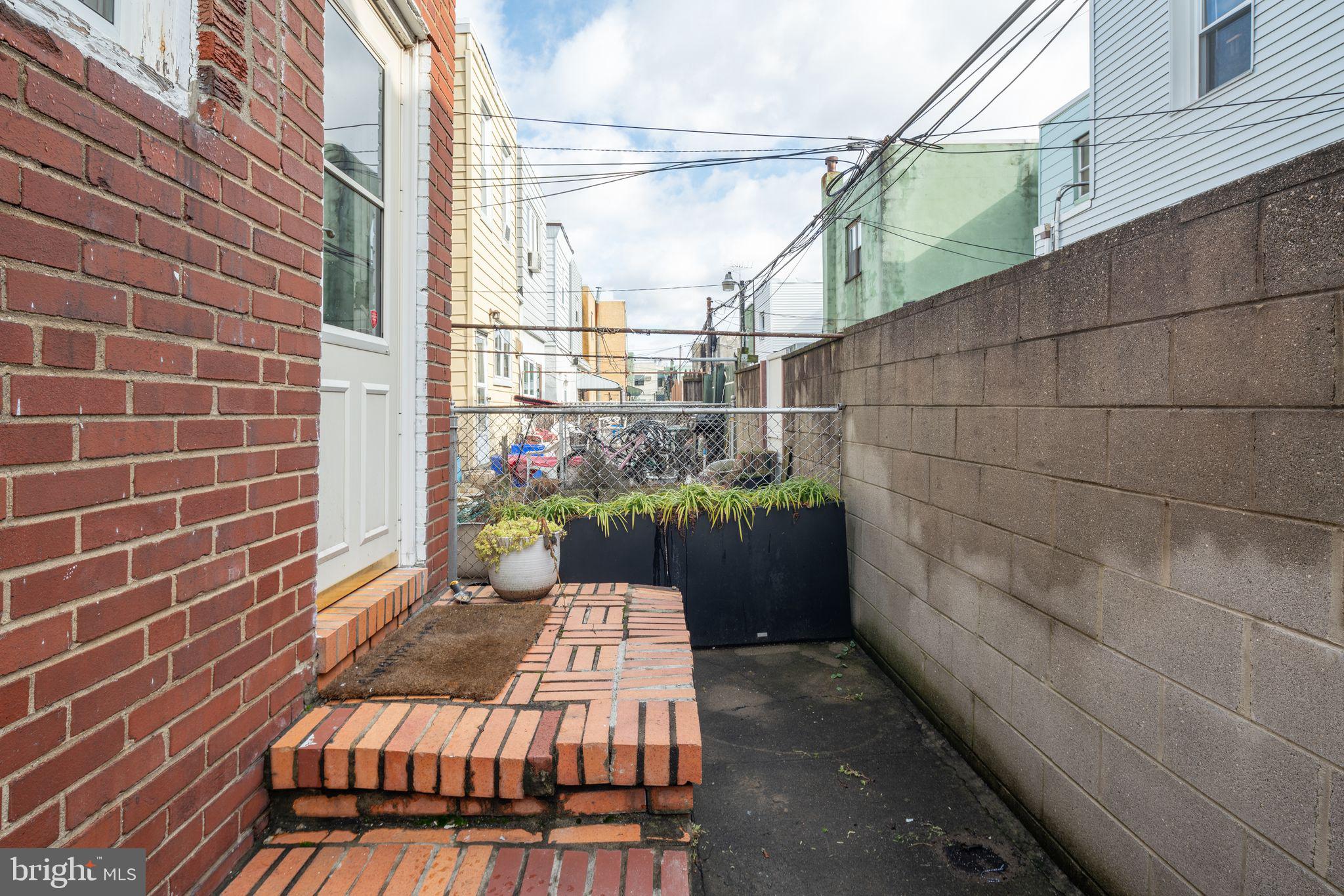 SOUTH VIEW - Residential