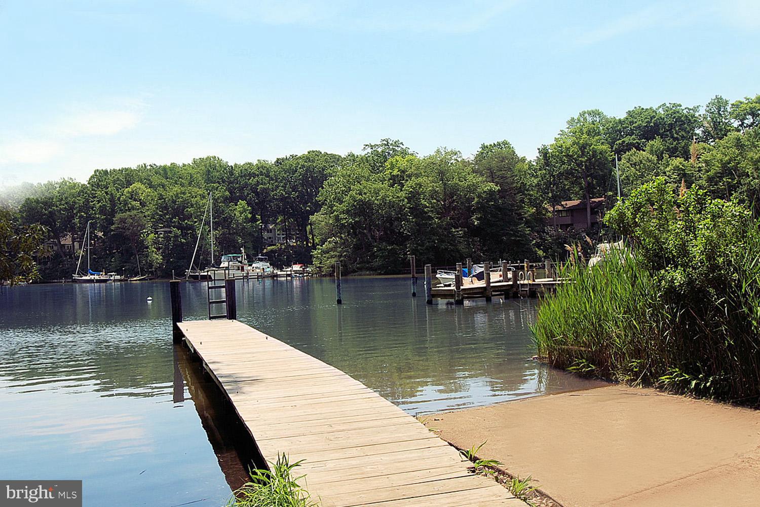 ANNAPOLIS ROADS - Residential