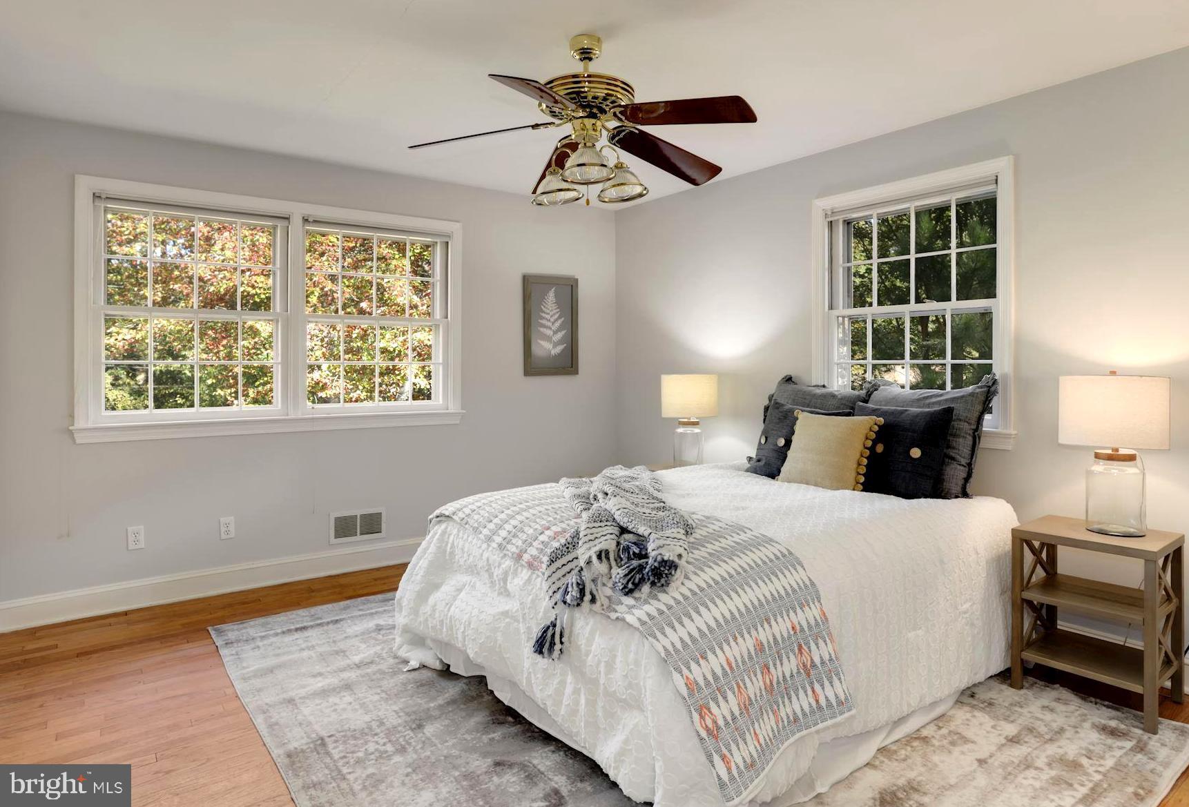 ANNAPOLIS ROADS - Residential