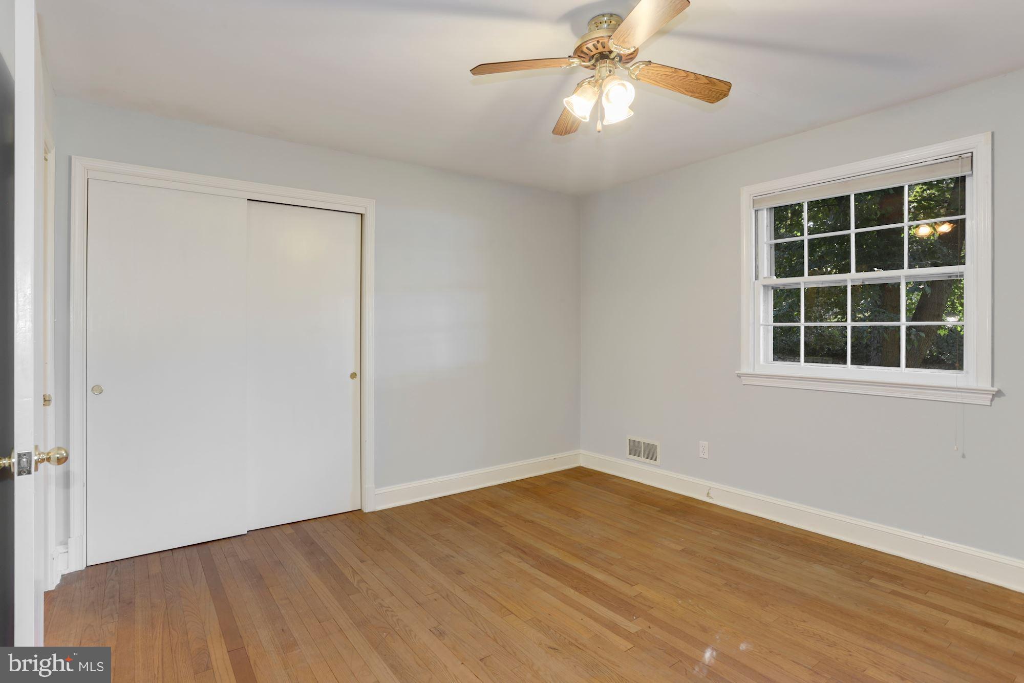 ANNAPOLIS ROADS - Residential