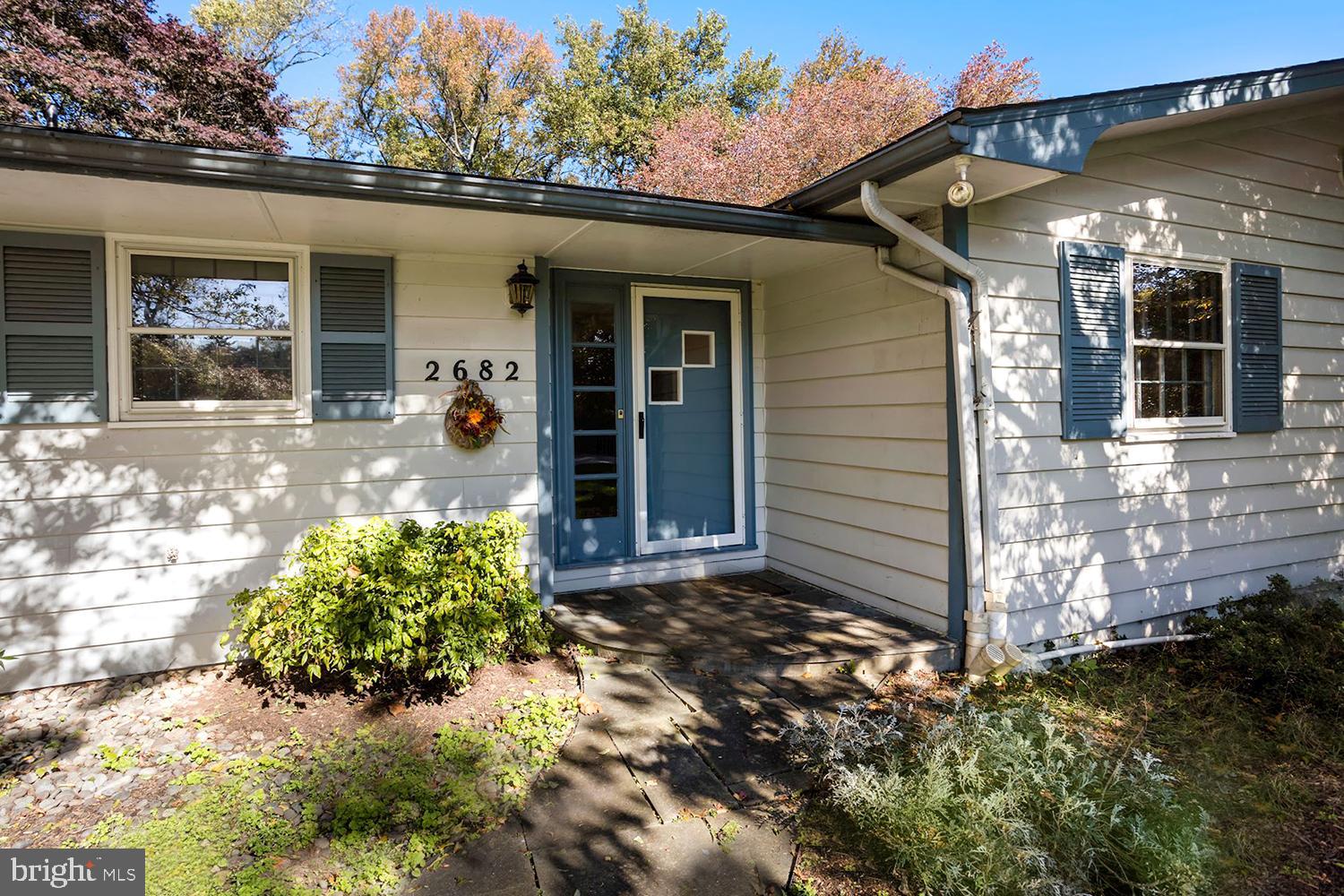 ANNAPOLIS ROADS - Residential