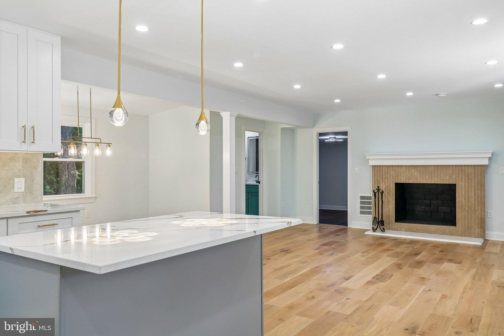 18 VISTA COURT