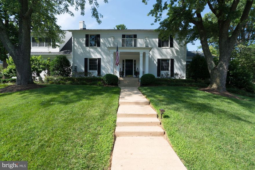 Gorgeous 6BR/4.5 BA colonial sited on a corner lot in sought after McLean Hamlet with fenced in backyard. Downstairs w/ en suite bedroom, full bath, and kitchenette with walk out access to backyard. Great main floor for entertaining features kitchen, library, sunroom, living room, dining room, and family room. SOLD BEFORE GOING ON MARKET.