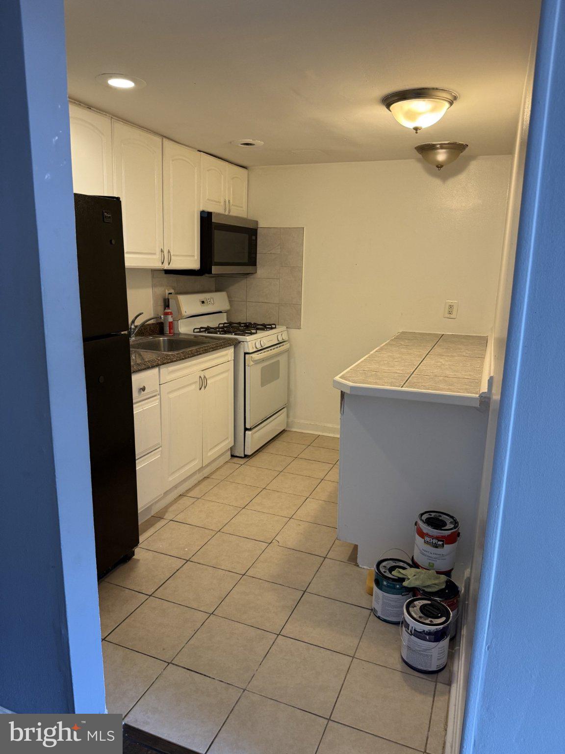 4269 AMERICANA DRIVE A