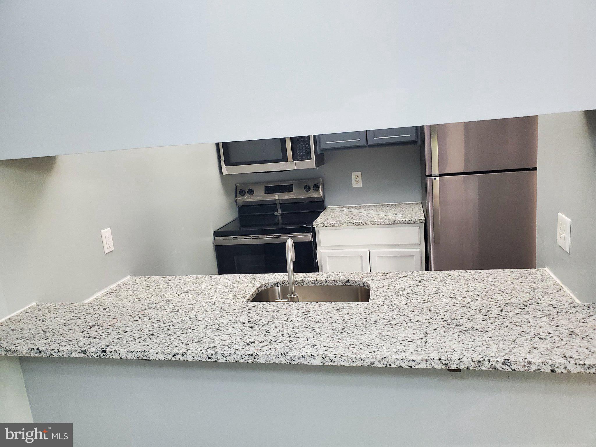 4 BANYAN WOOD COURT 304