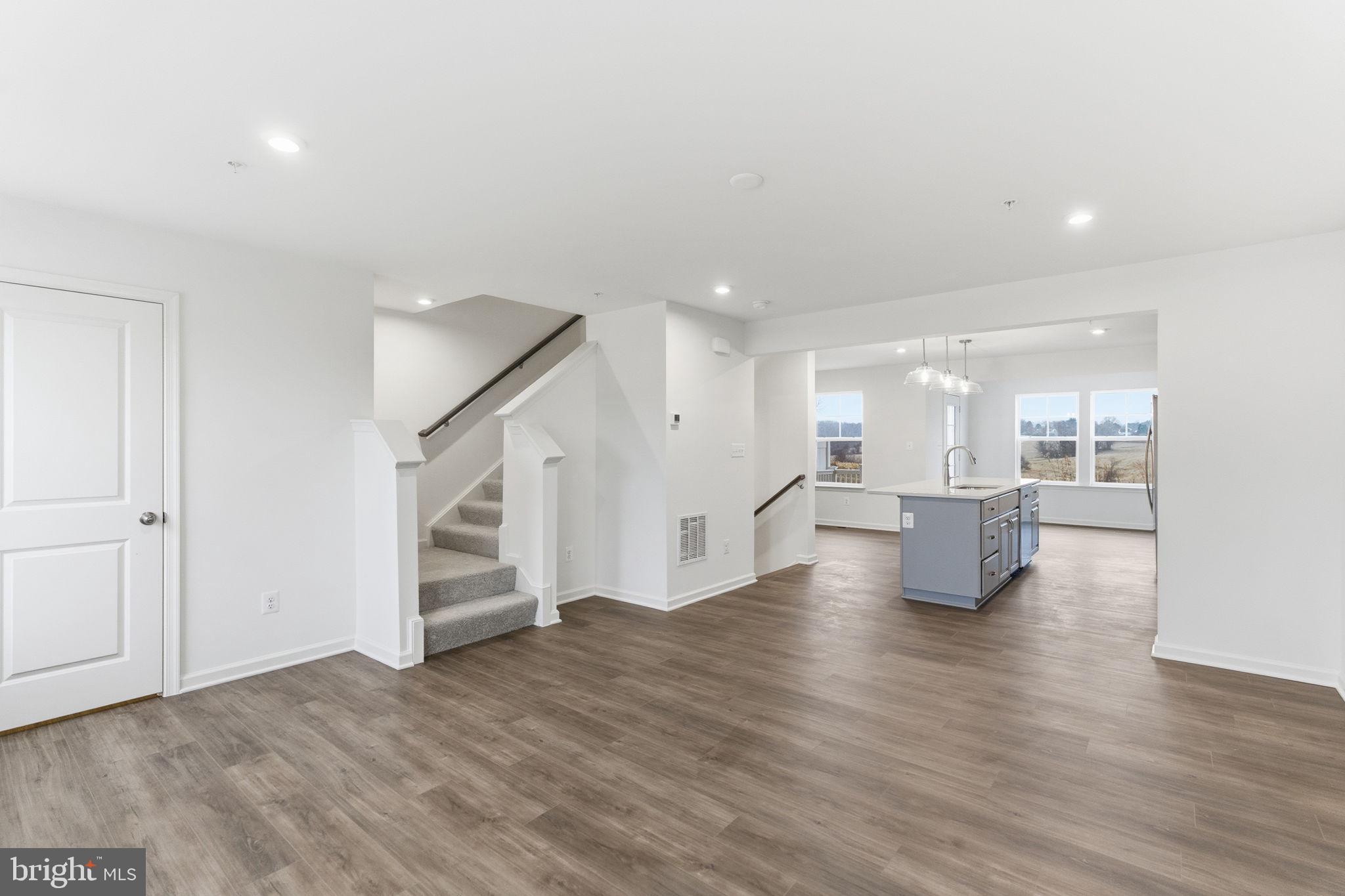 HOMESTEAD ACRES - Residential