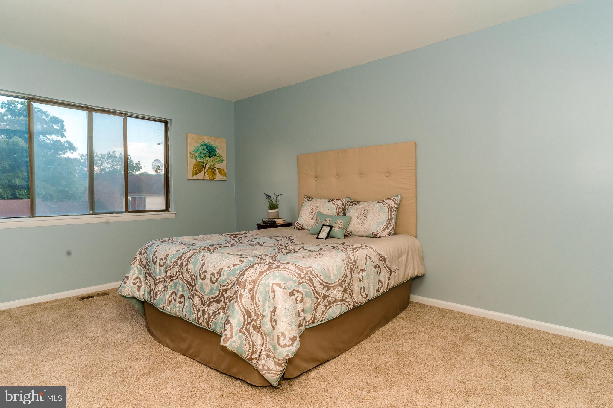 TWELVE TREES - Residential