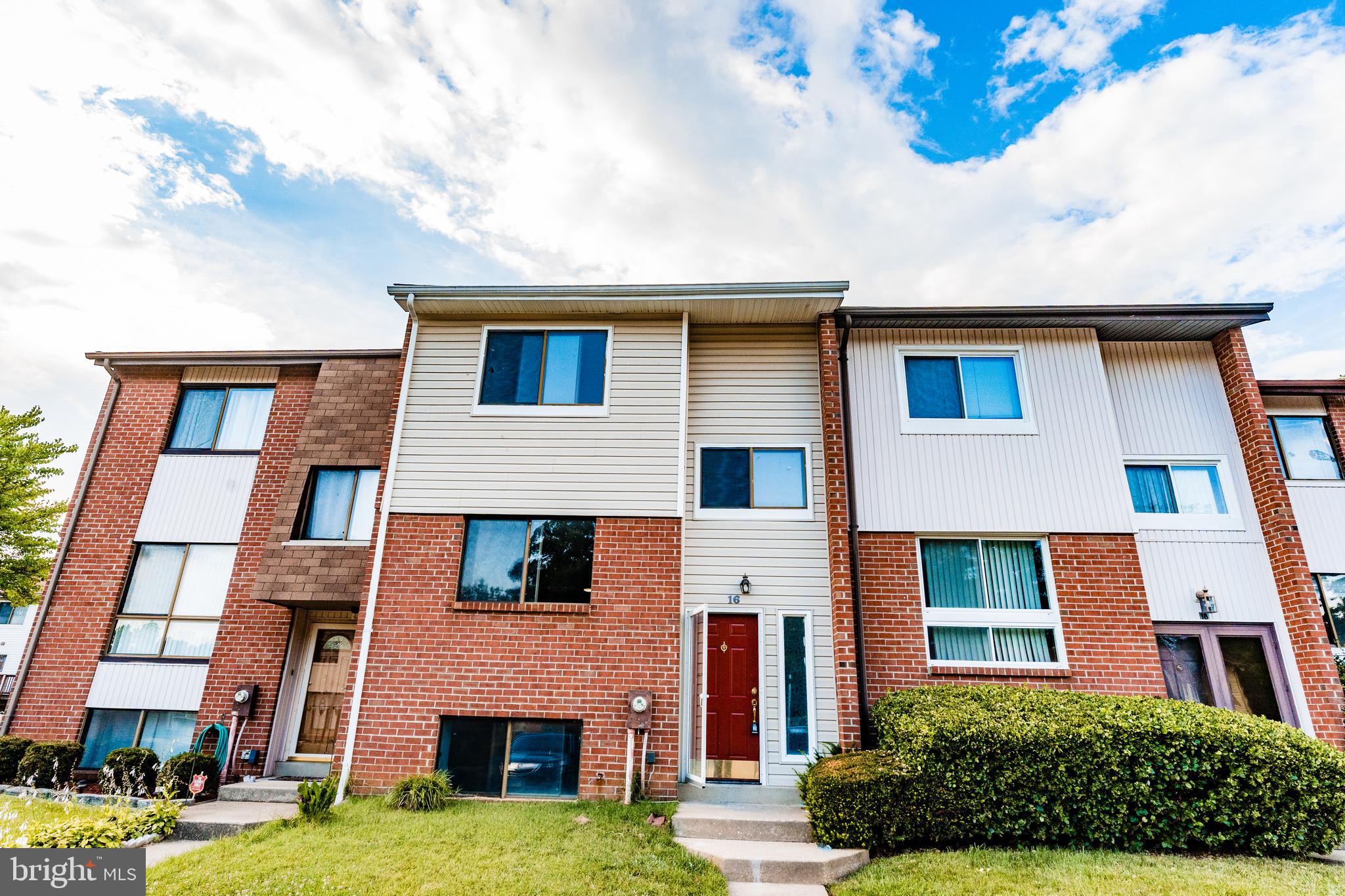 TWELVE TREES - Residential