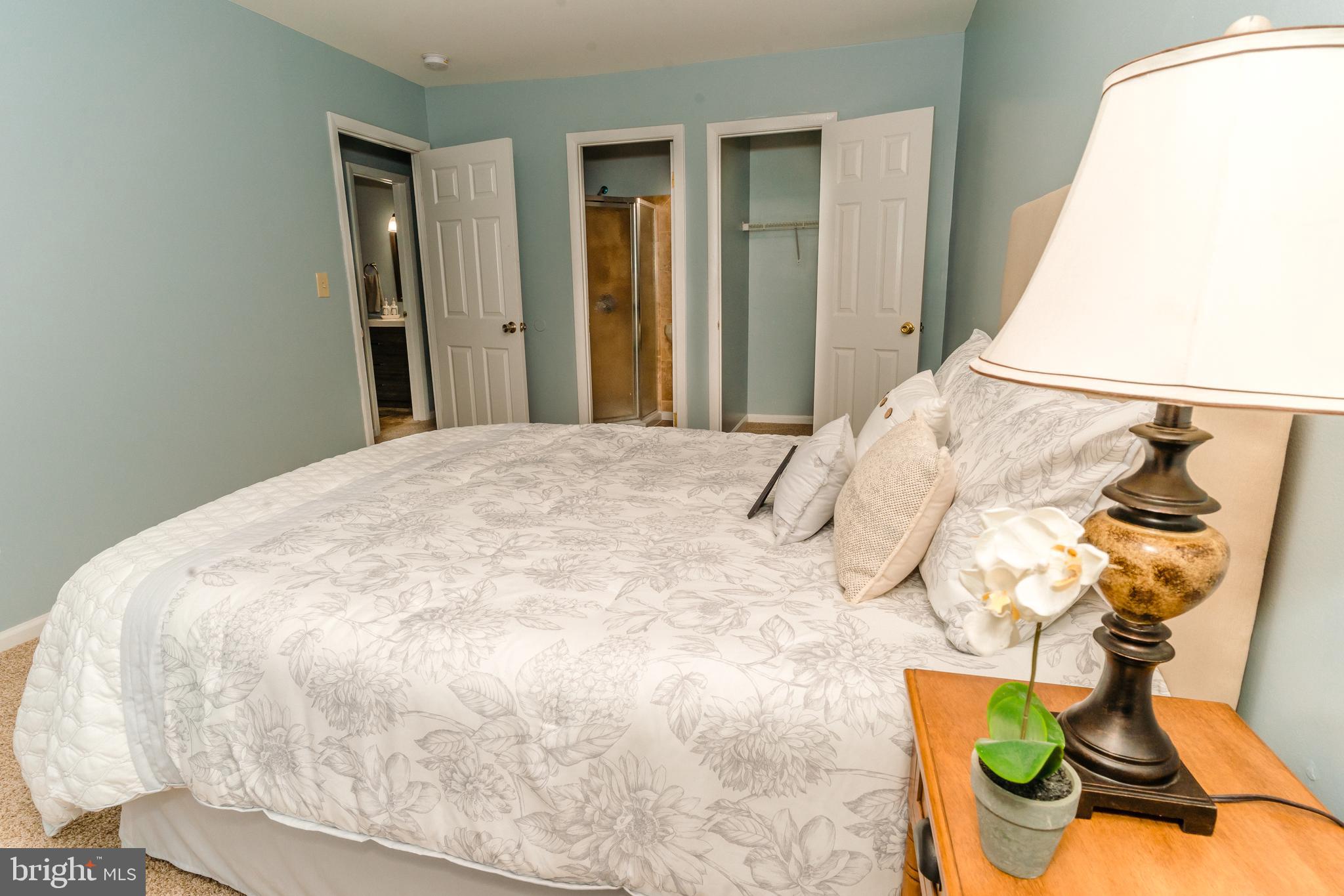 TWELVE TREES - Residential