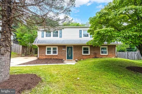 Photo of 13881 Langstone Drive, WOODBRIDGE, VA 22193 (MLS # VAPW2124274)