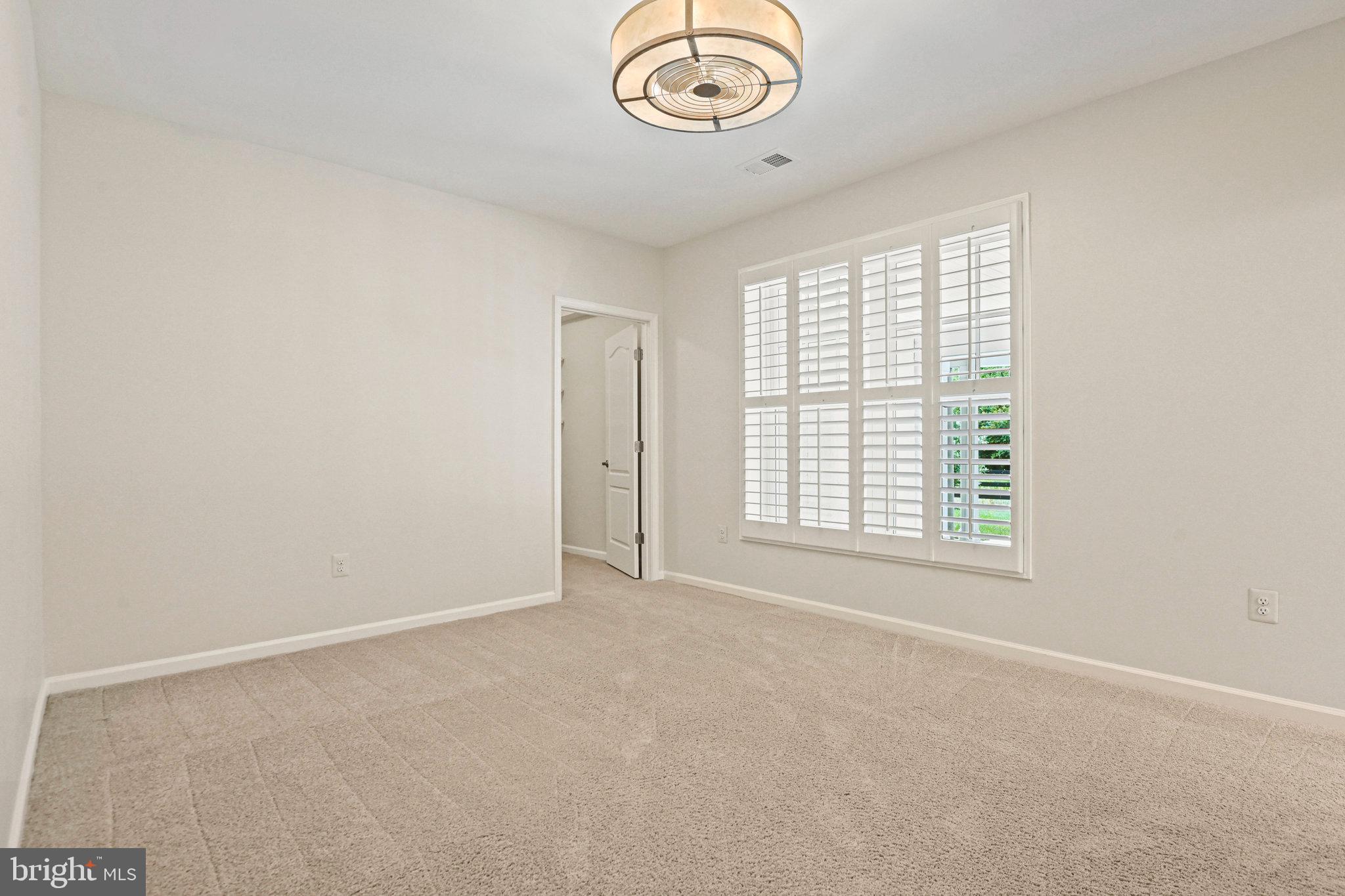 GREENS SOUTH AT WILLOWSF - Residential