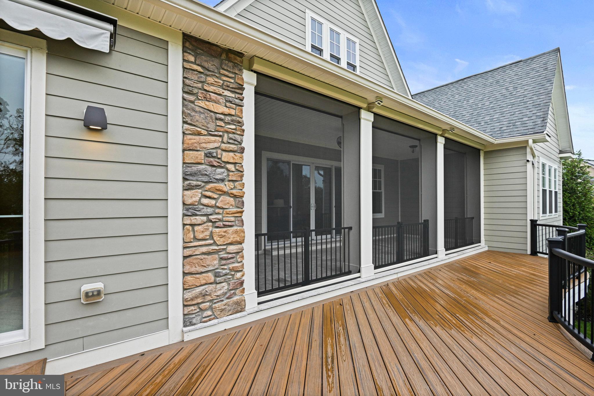 GREENS SOUTH AT WILLOWSF - Residential