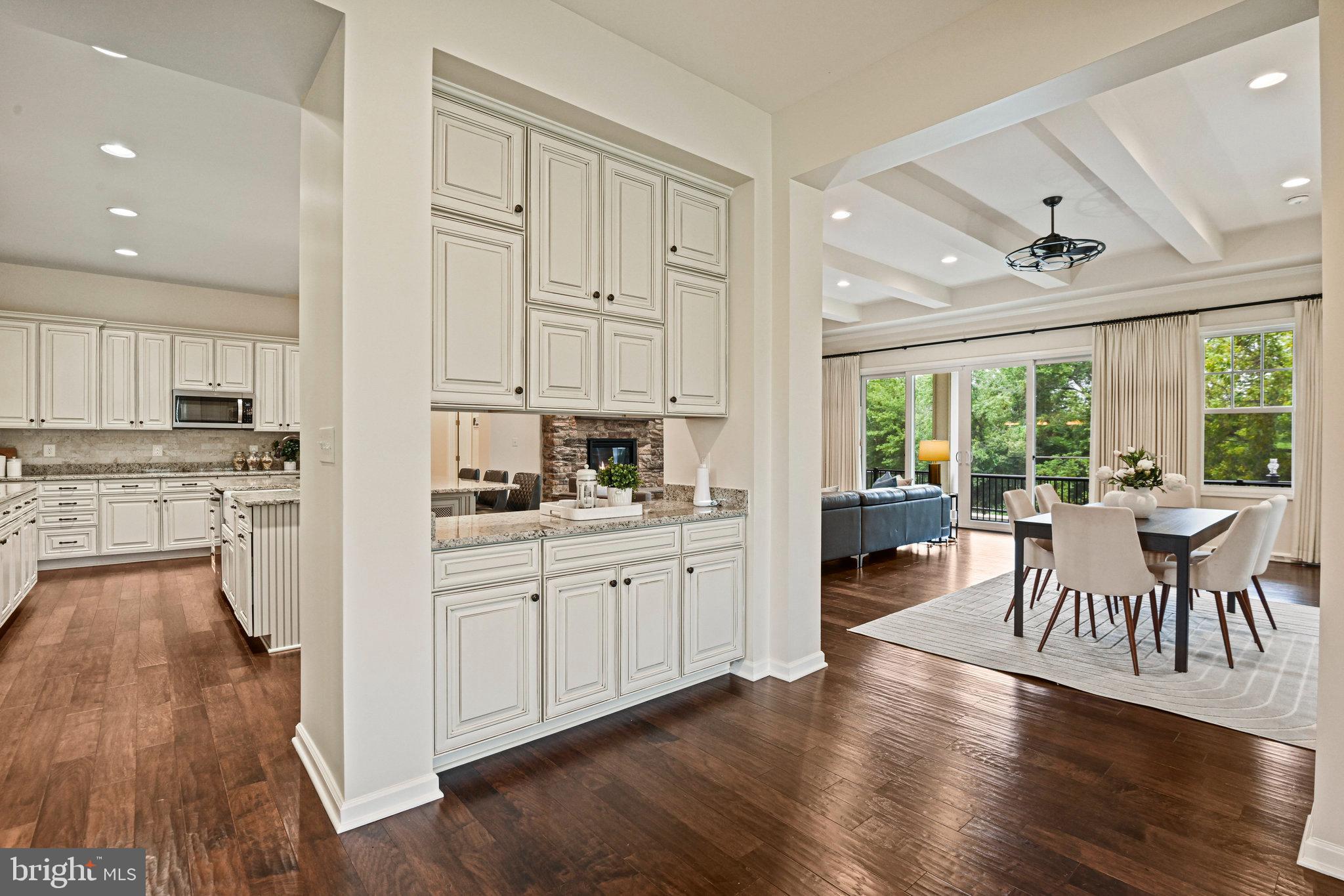 GREENS SOUTH AT WILLOWSF - Residential