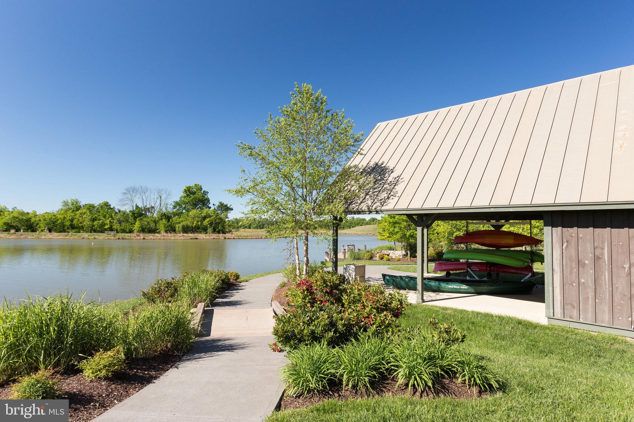 GREENS SOUTH AT WILLOWSF - Residential