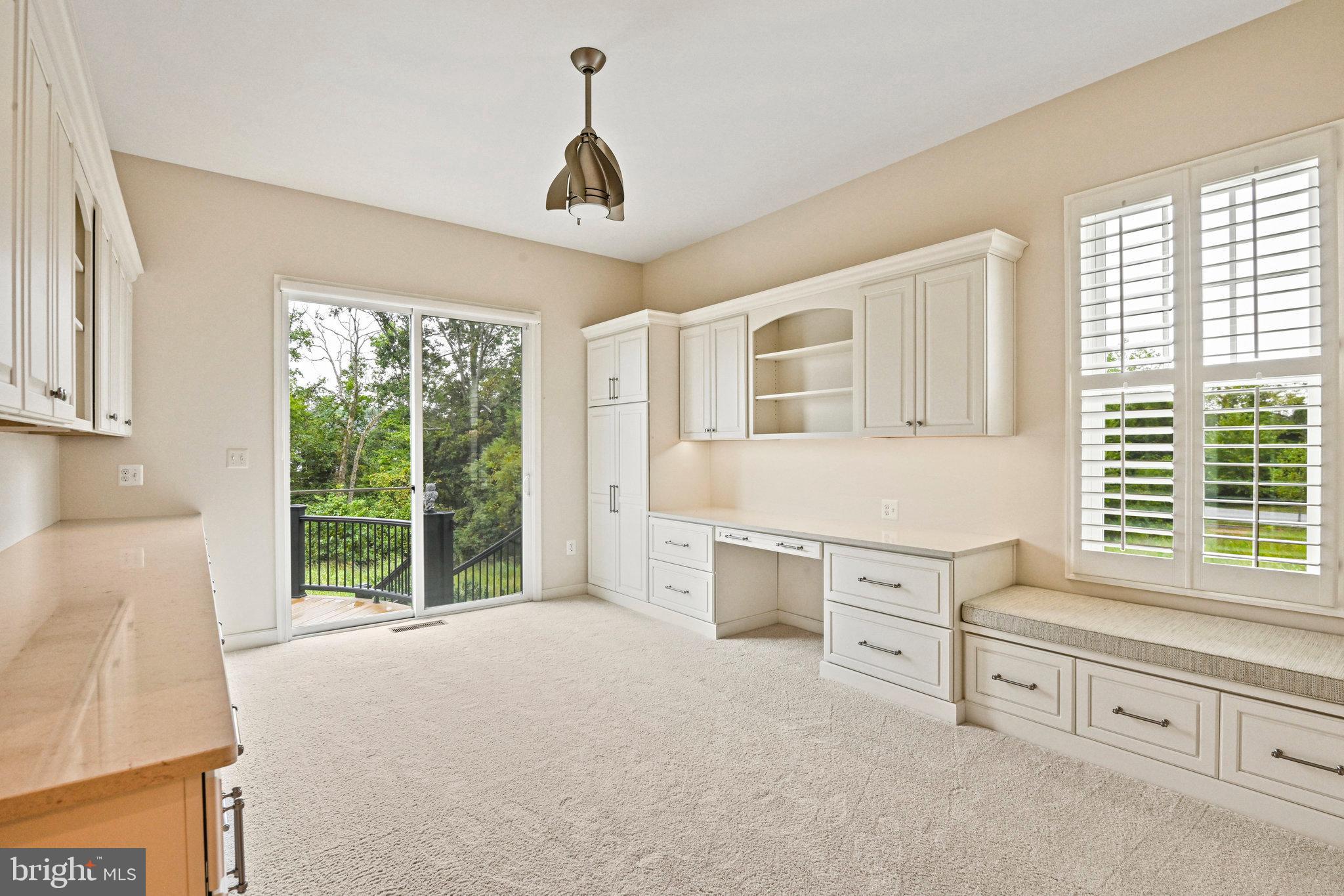 GREENS SOUTH AT WILLOWSF - Residential