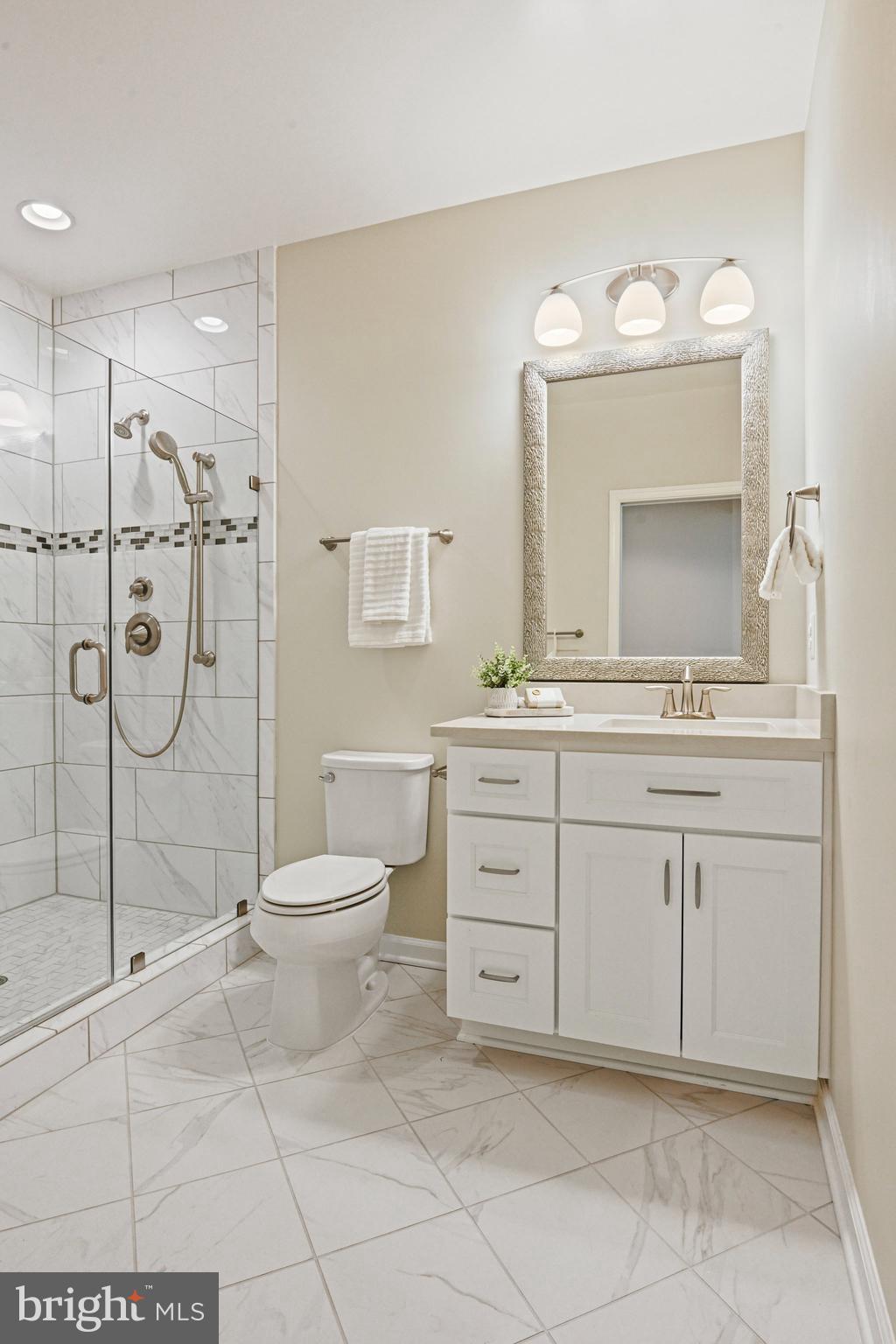 GREENS SOUTH AT WILLOWSF - Residential