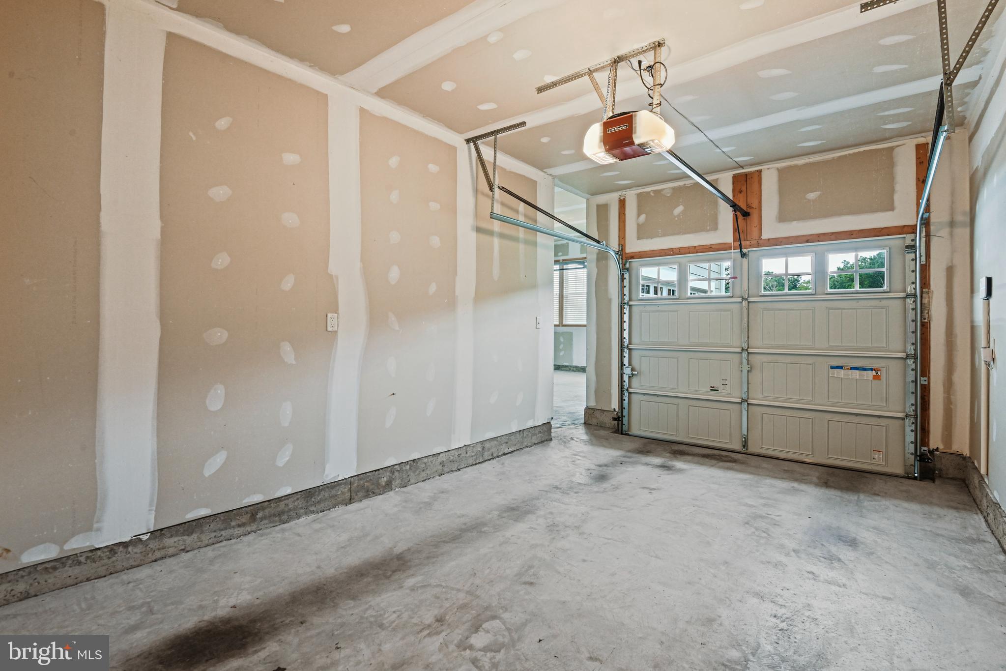 GREENS SOUTH AT WILLOWSF - Residential