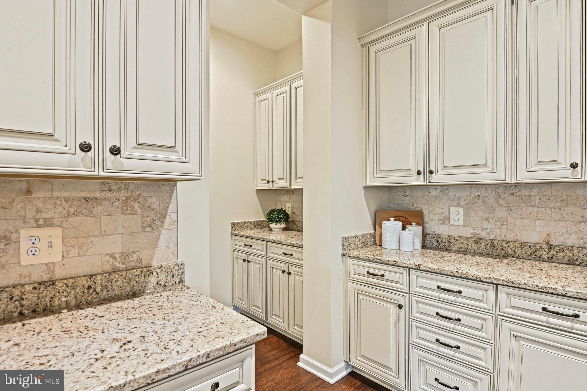 GREENS SOUTH AT WILLOWSF - Residential