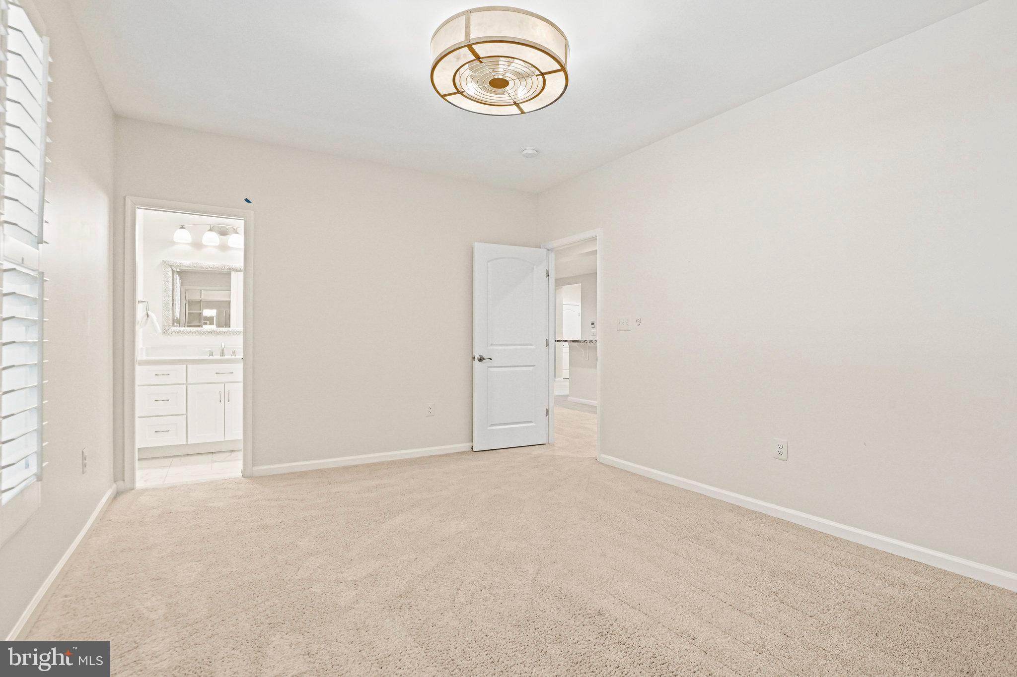 GREENS SOUTH AT WILLOWSF - Residential