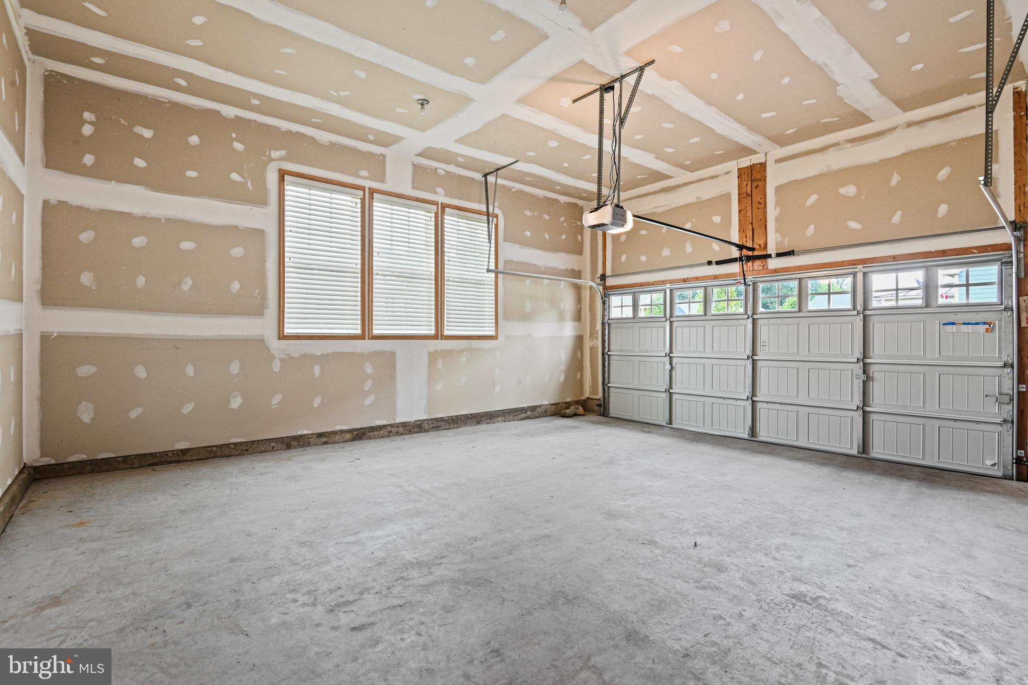 GREENS SOUTH AT WILLOWSF - Residential