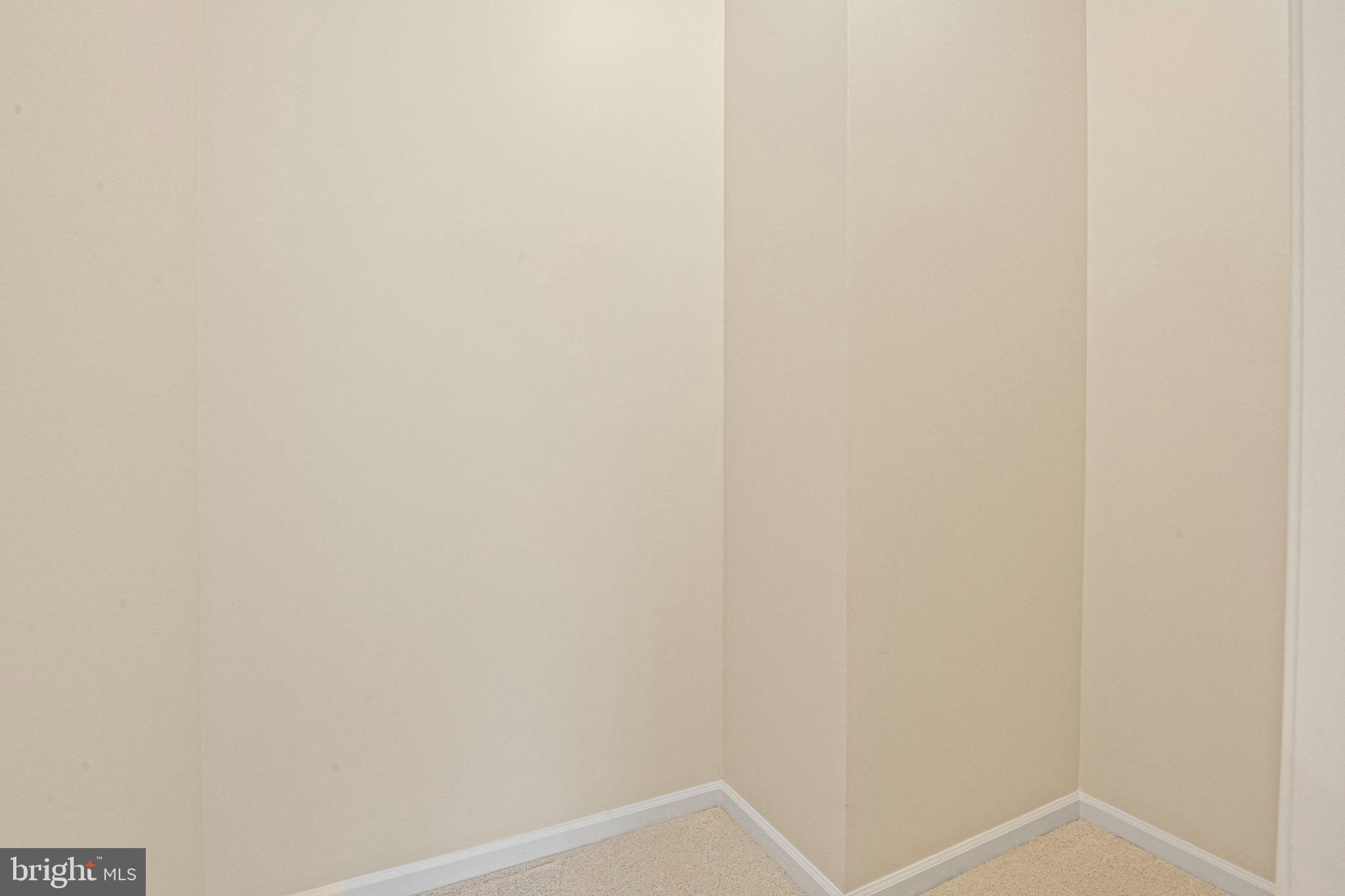 GREENS SOUTH AT WILLOWSF - Residential