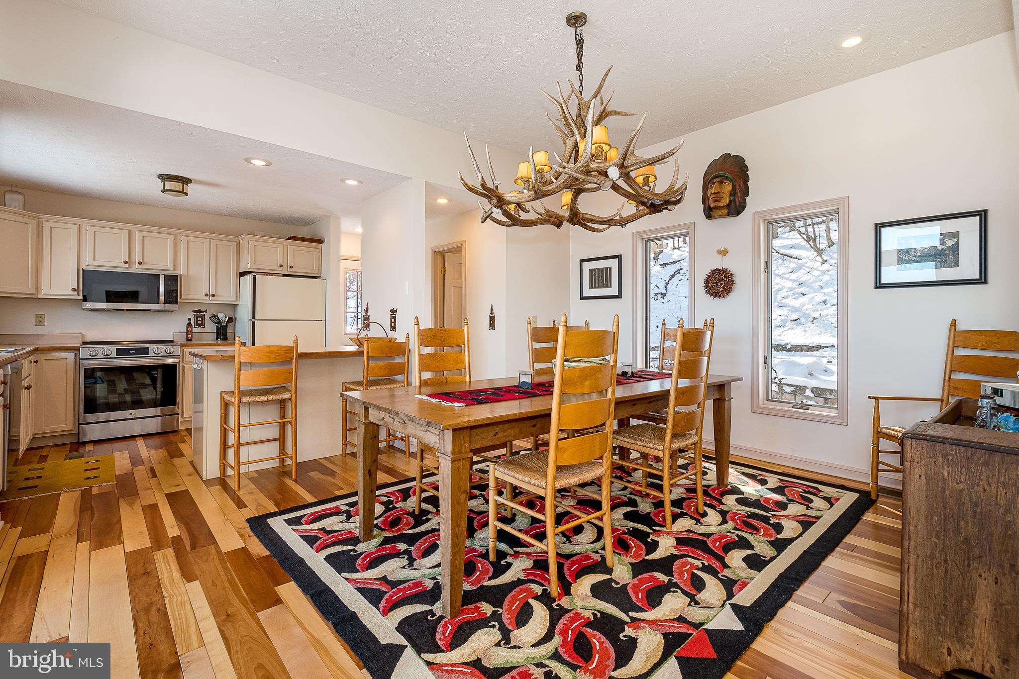 MOUNTAINSIDE - Residential