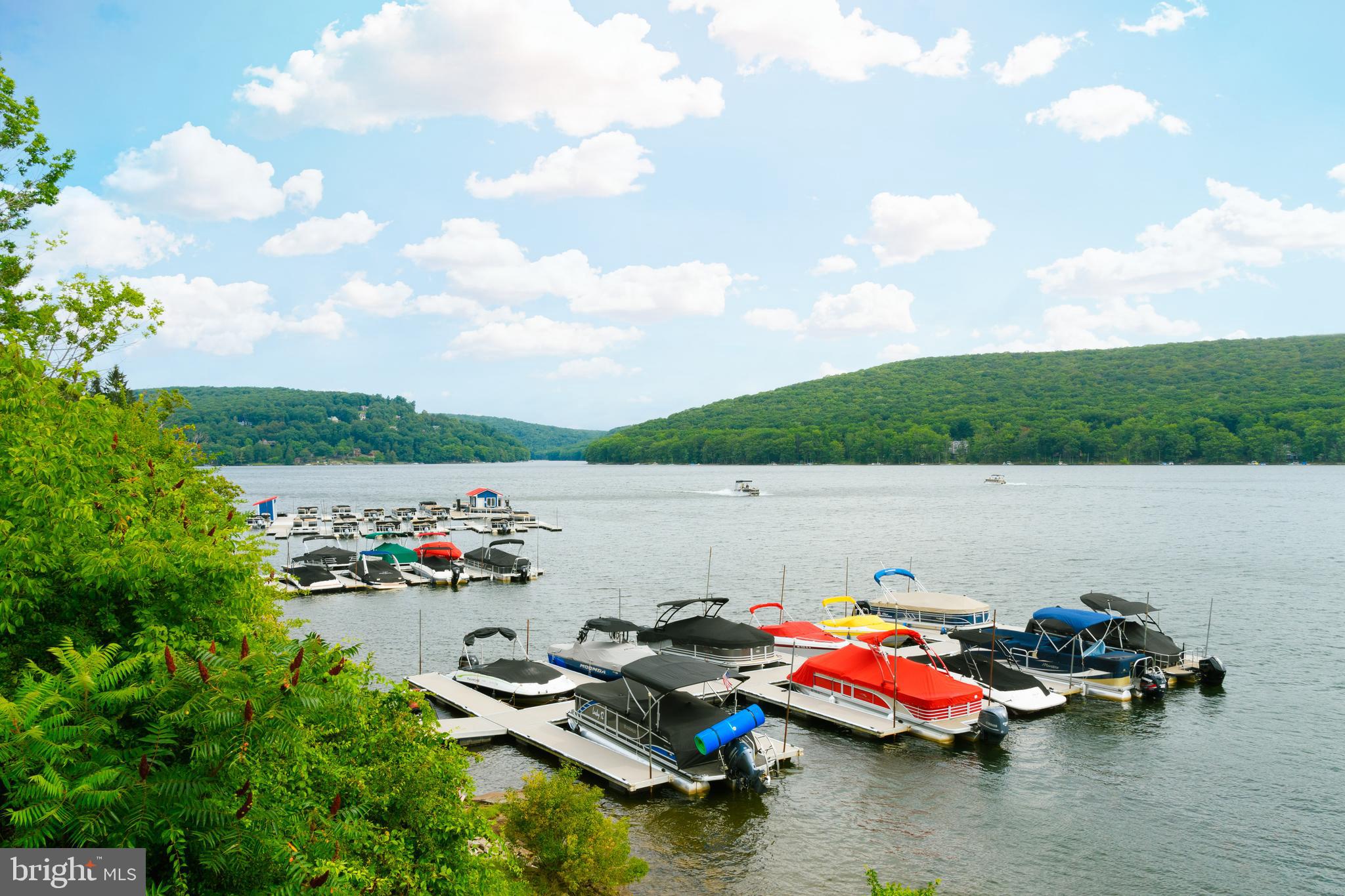 MOUNTAINSIDE - Residential
