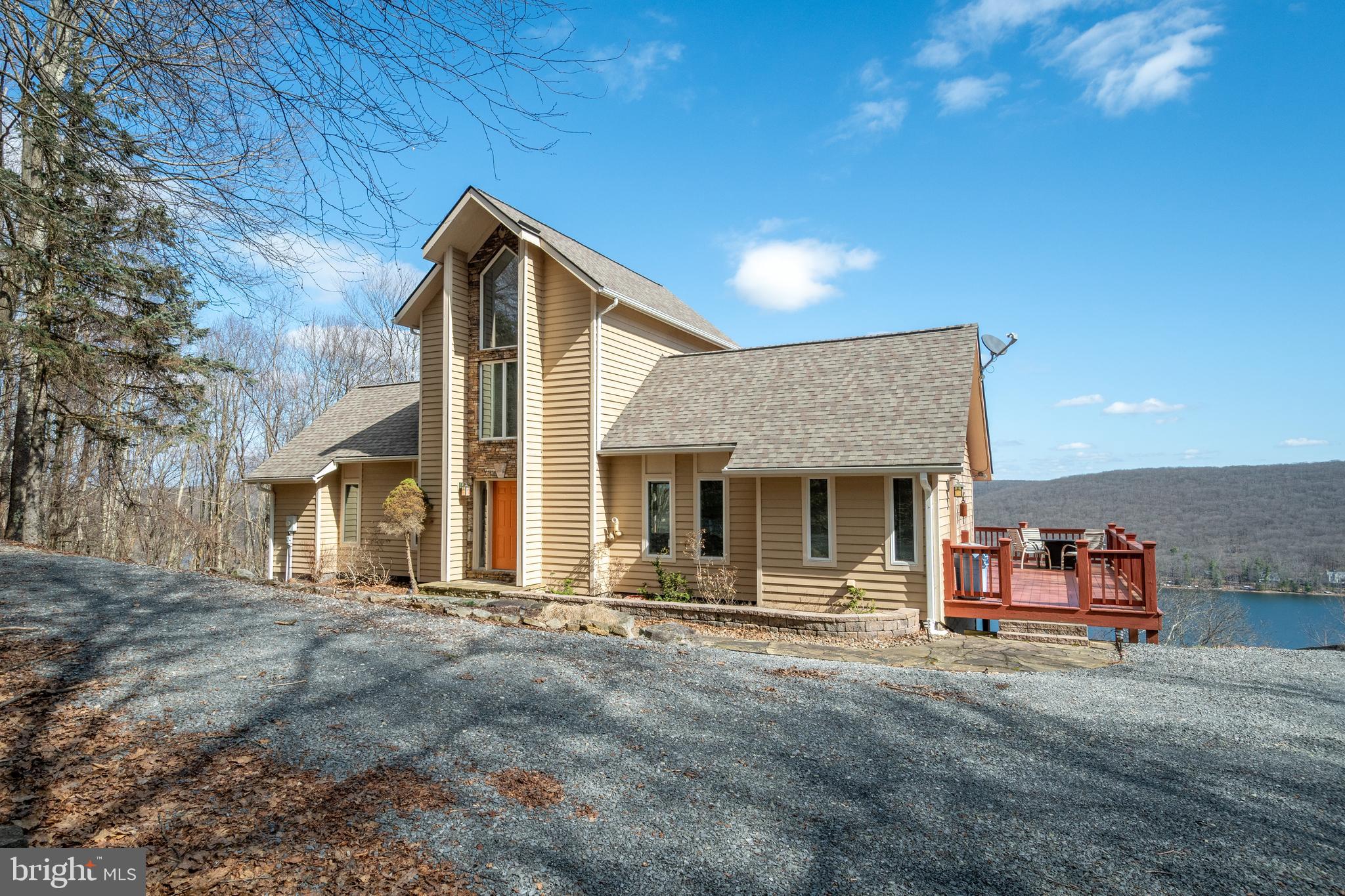 MOUNTAINSIDE - Residential