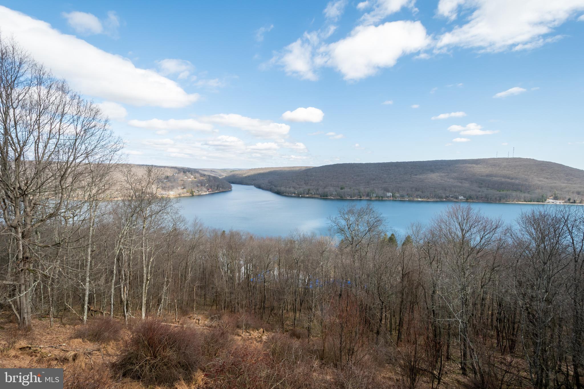 MOUNTAINSIDE - Residential