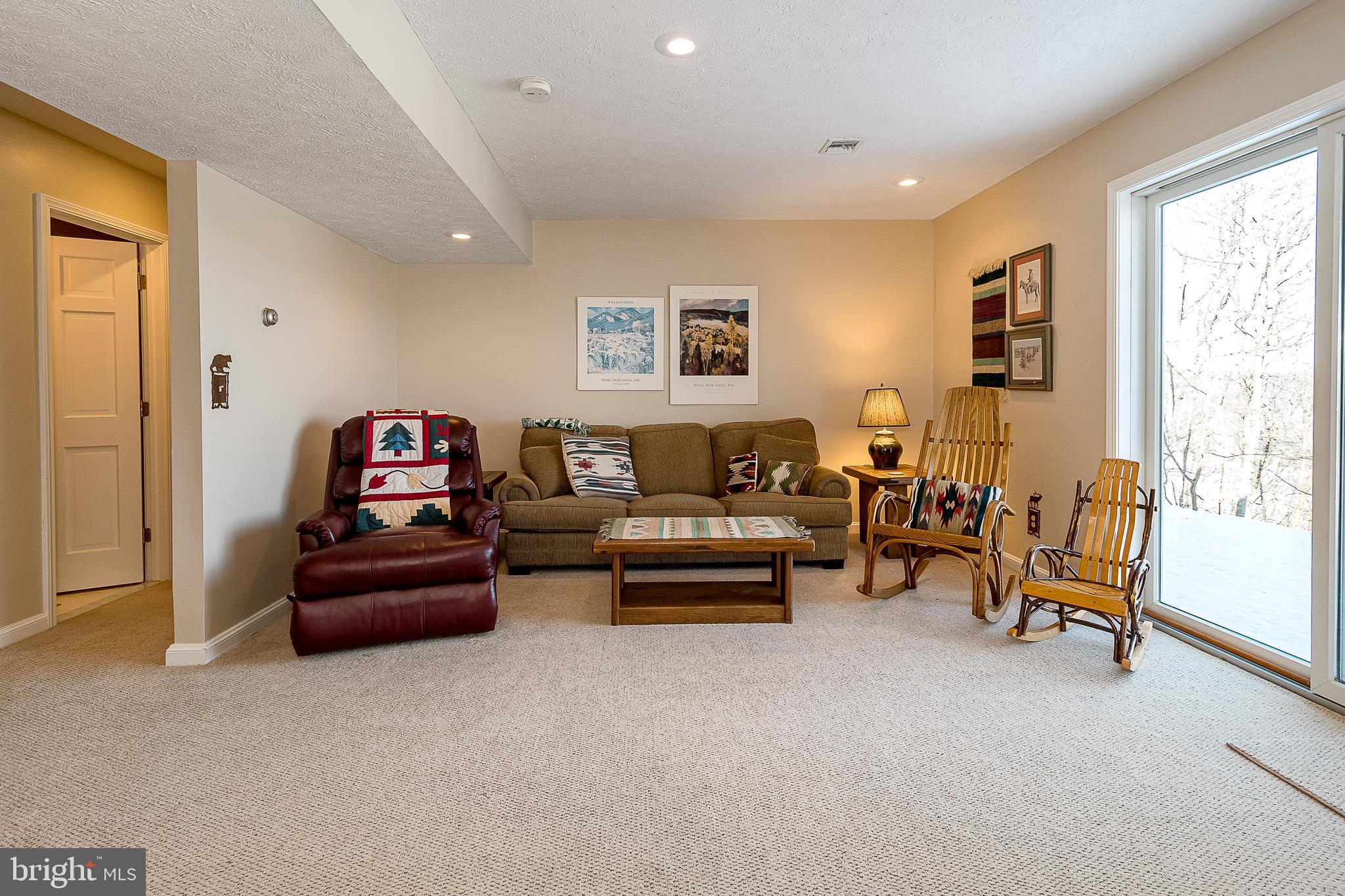 MOUNTAINSIDE - Residential